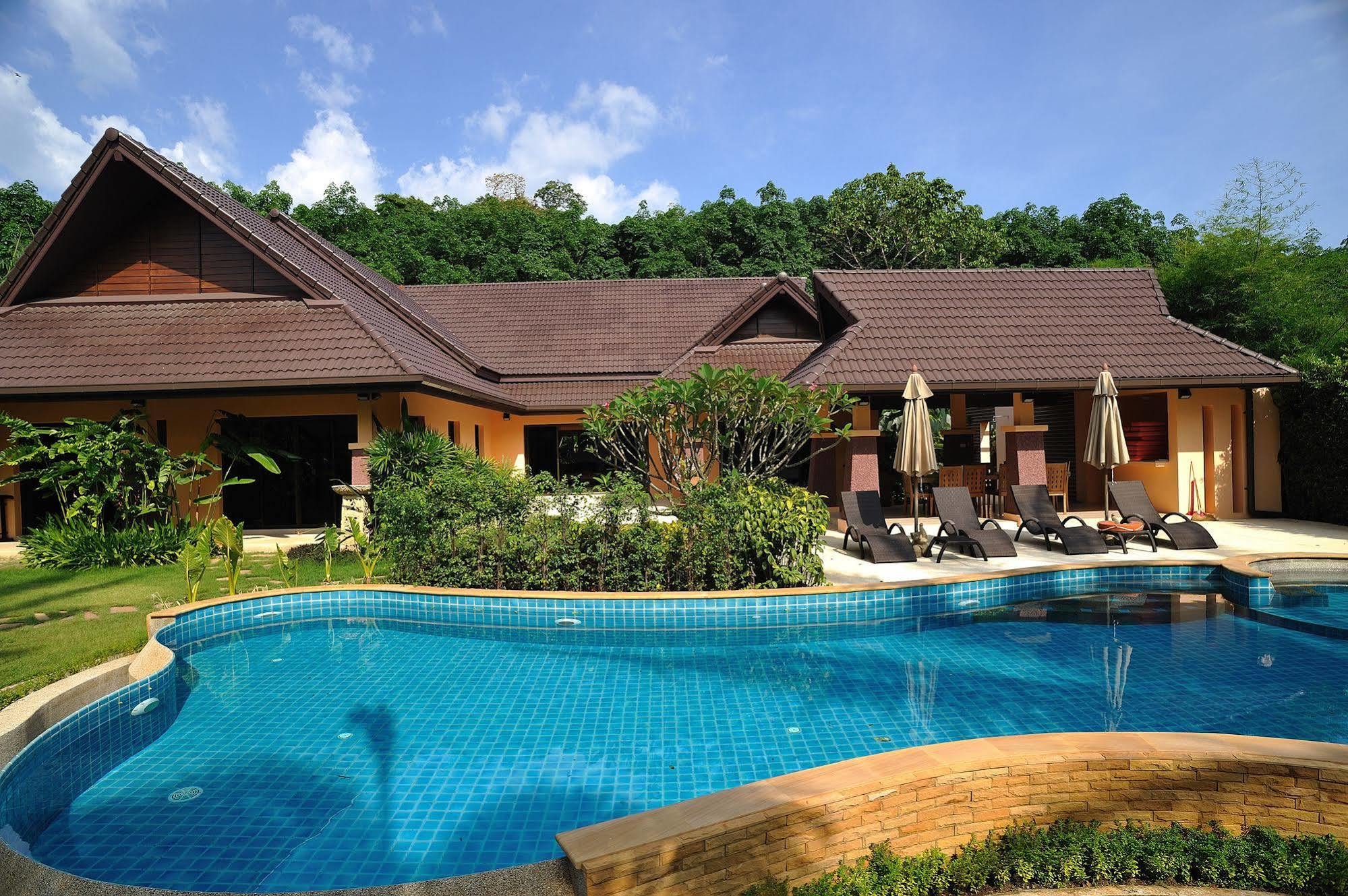 Baan Zoe