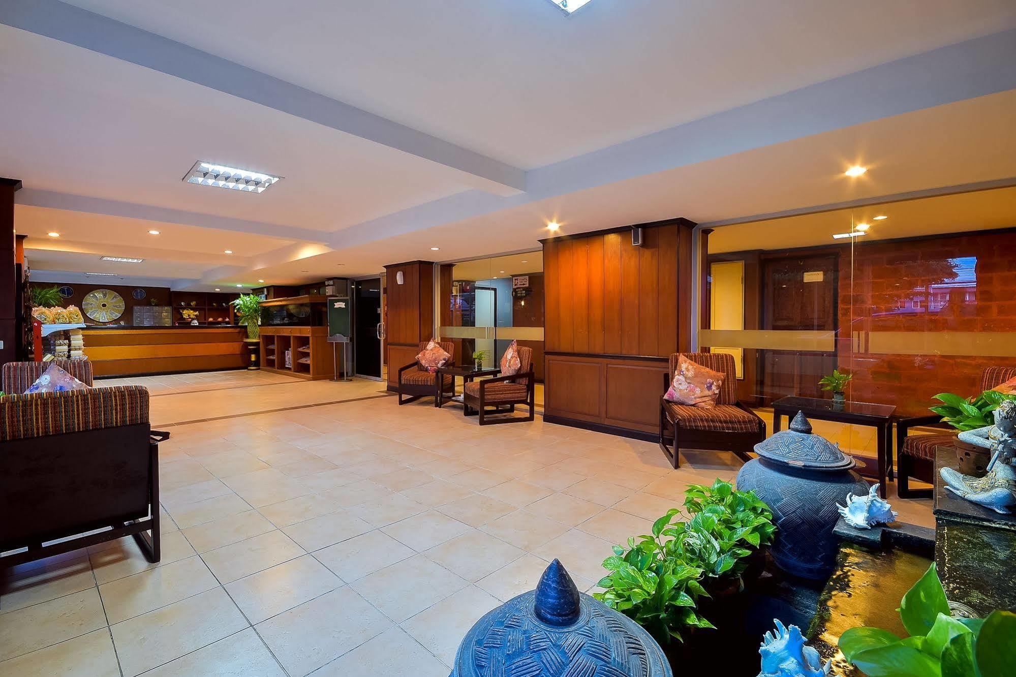 Season Palace Huahin 3* Cha-Am