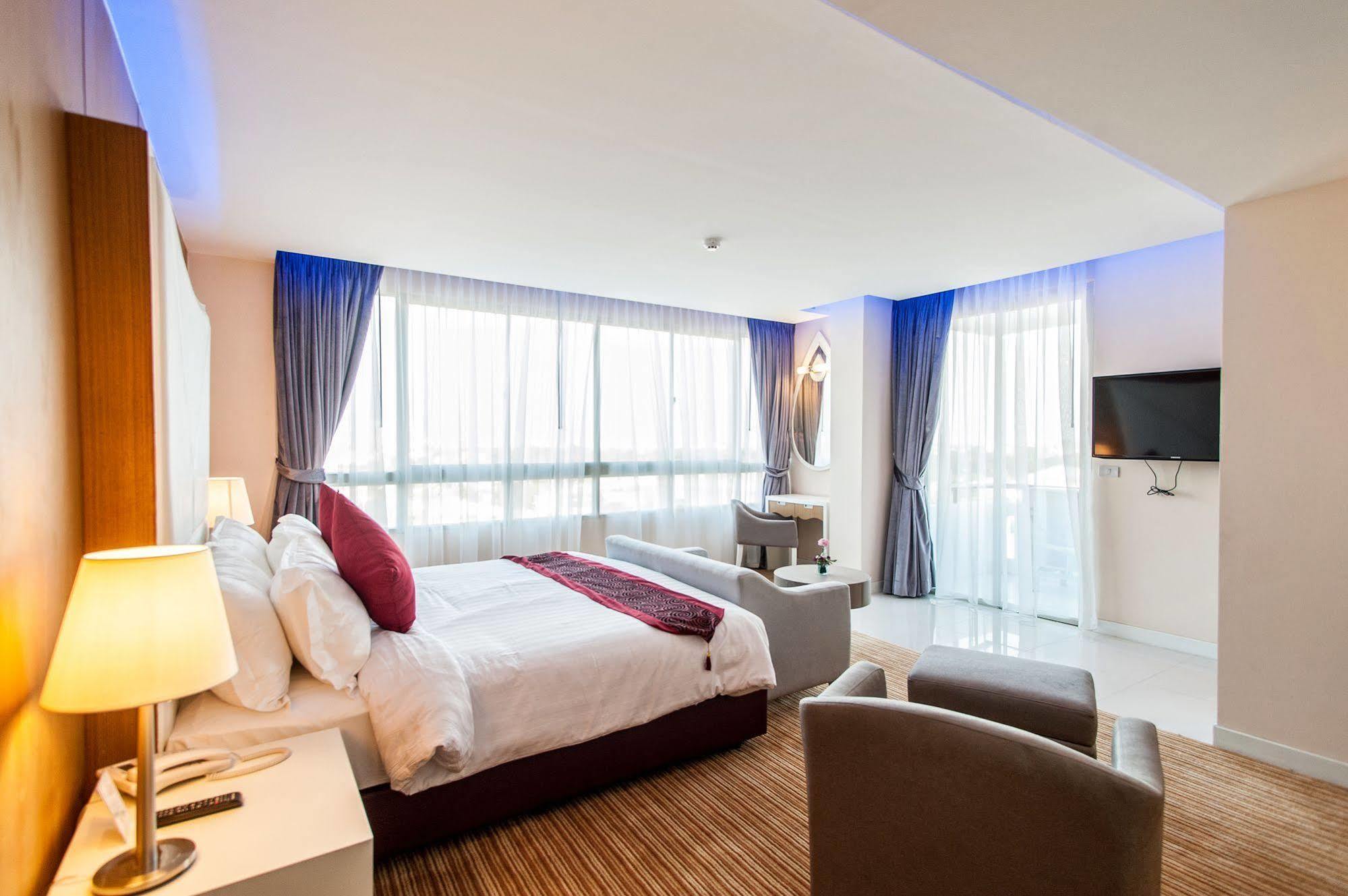 The Paradiso Jk Design Nakhon Sawan