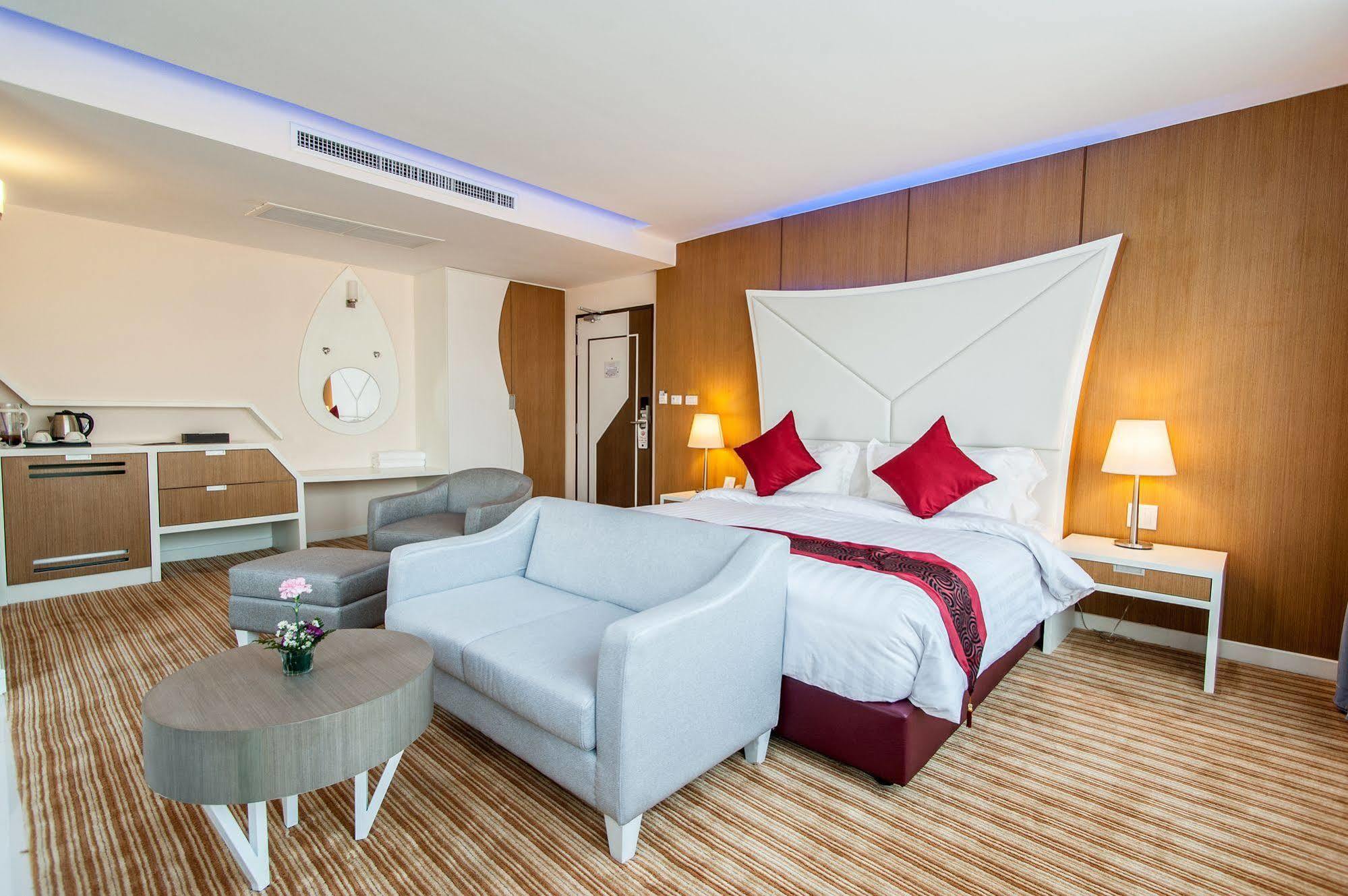 The Paradiso Jk Design Hotel Nakhon Sawan