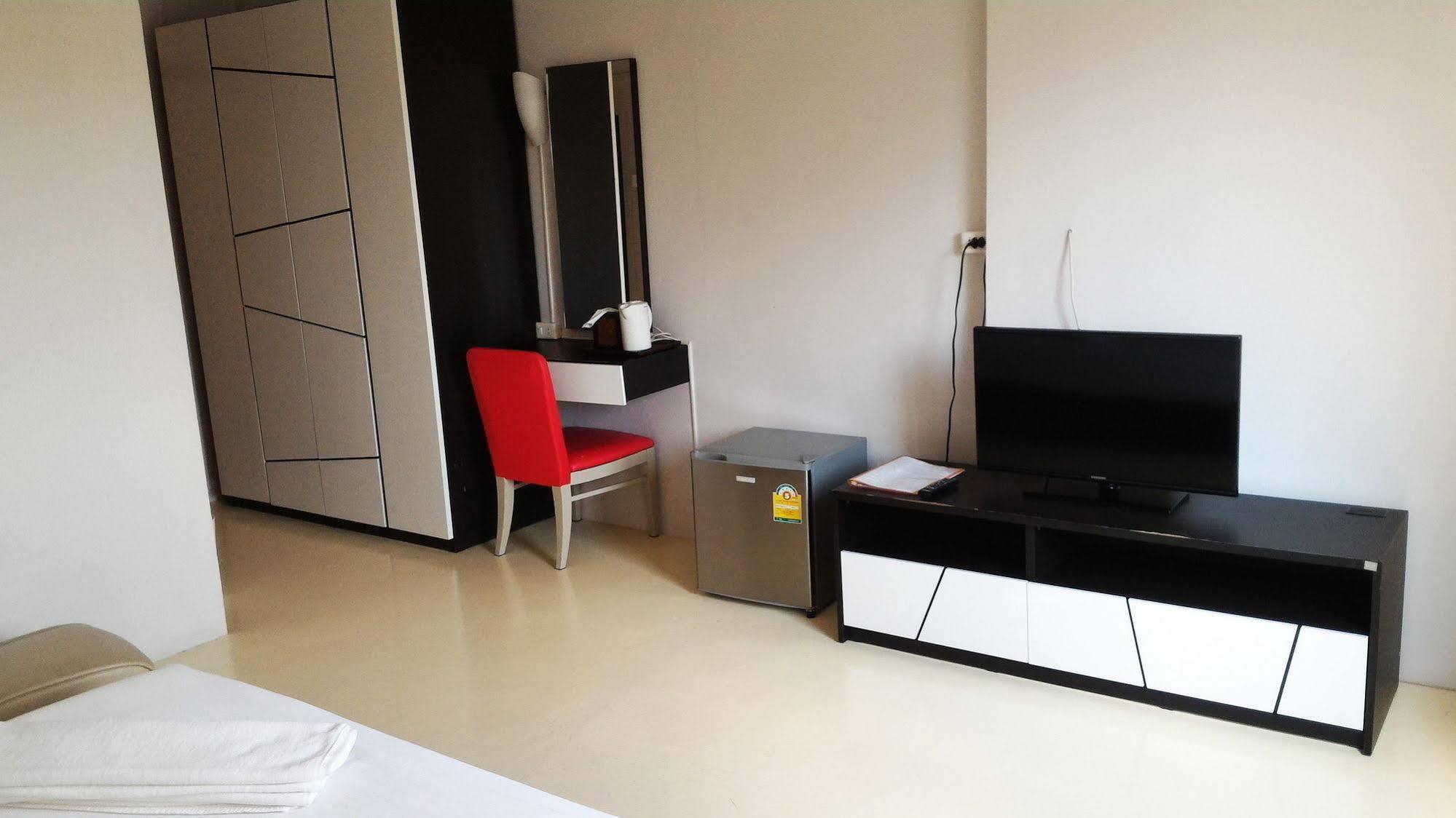 Hotel S2s Queen Trang