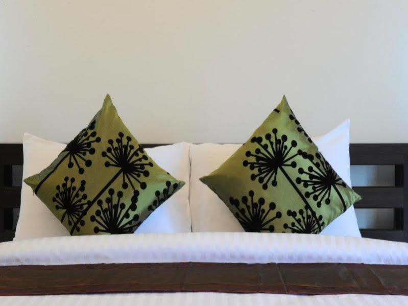 The Charm Boutique 3*
