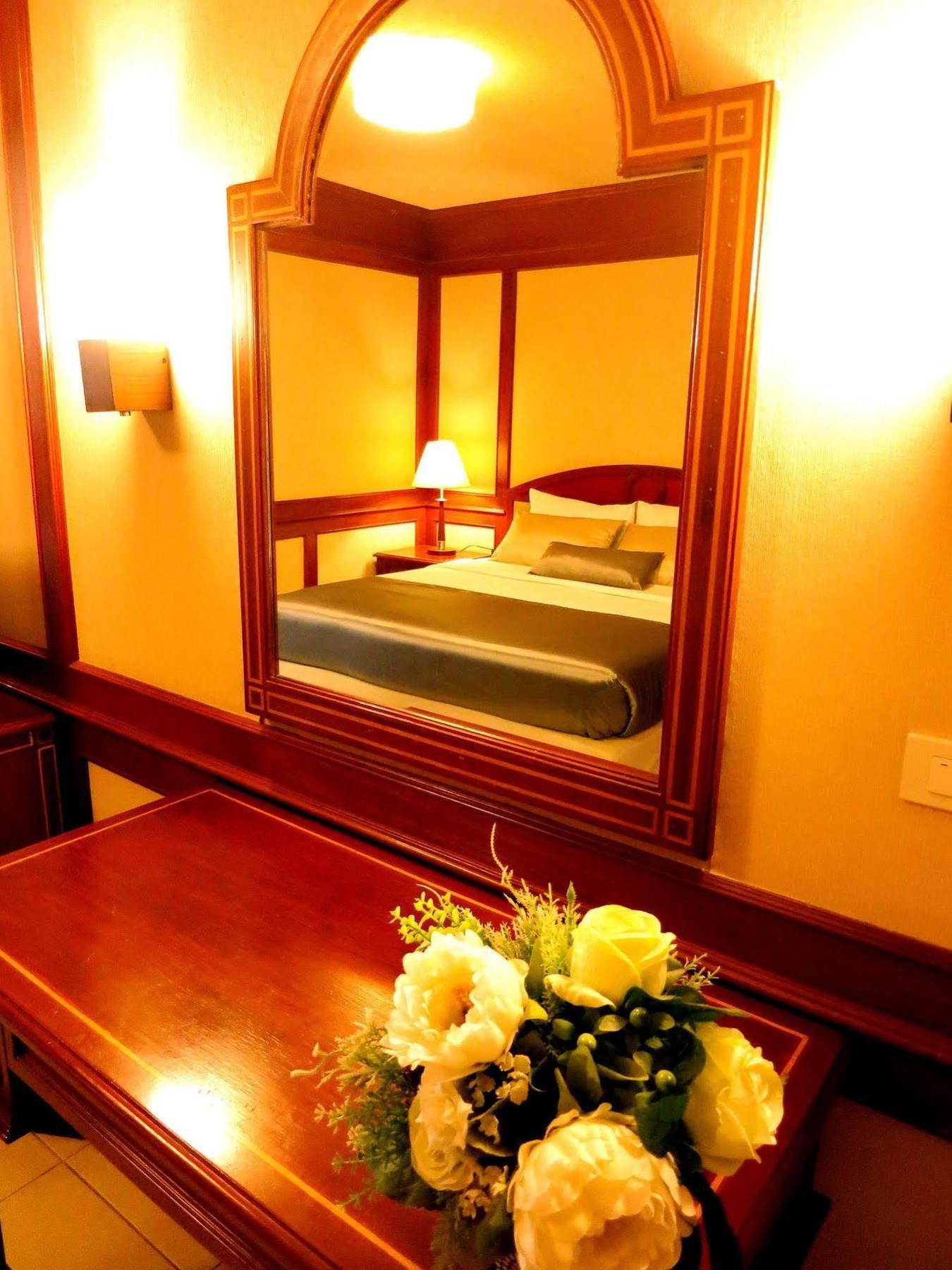 Rim Tara Boutique 3*