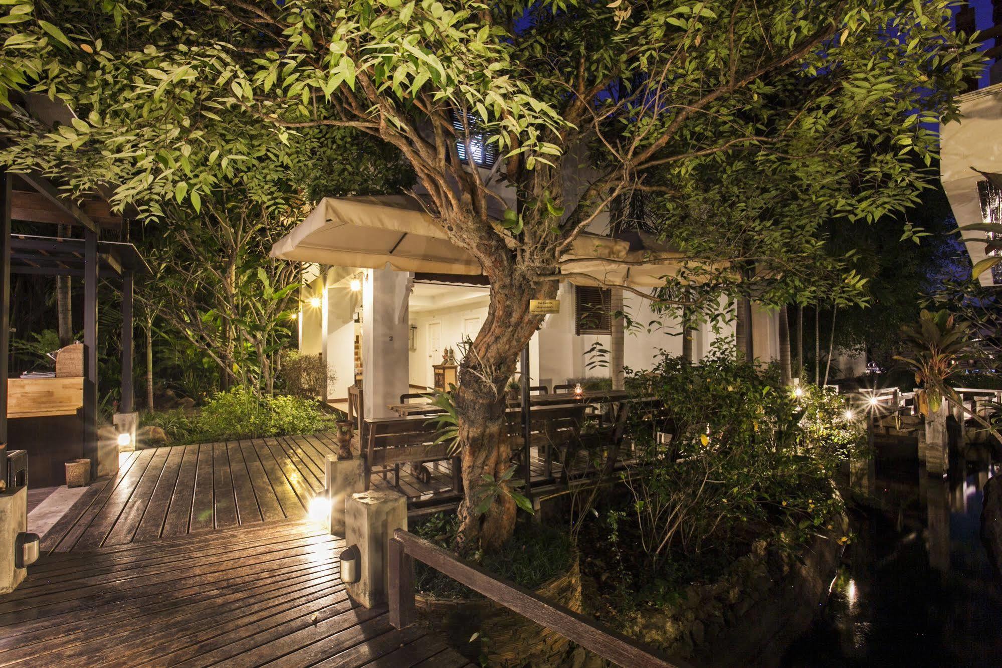 Resort Rim Tara Boutique