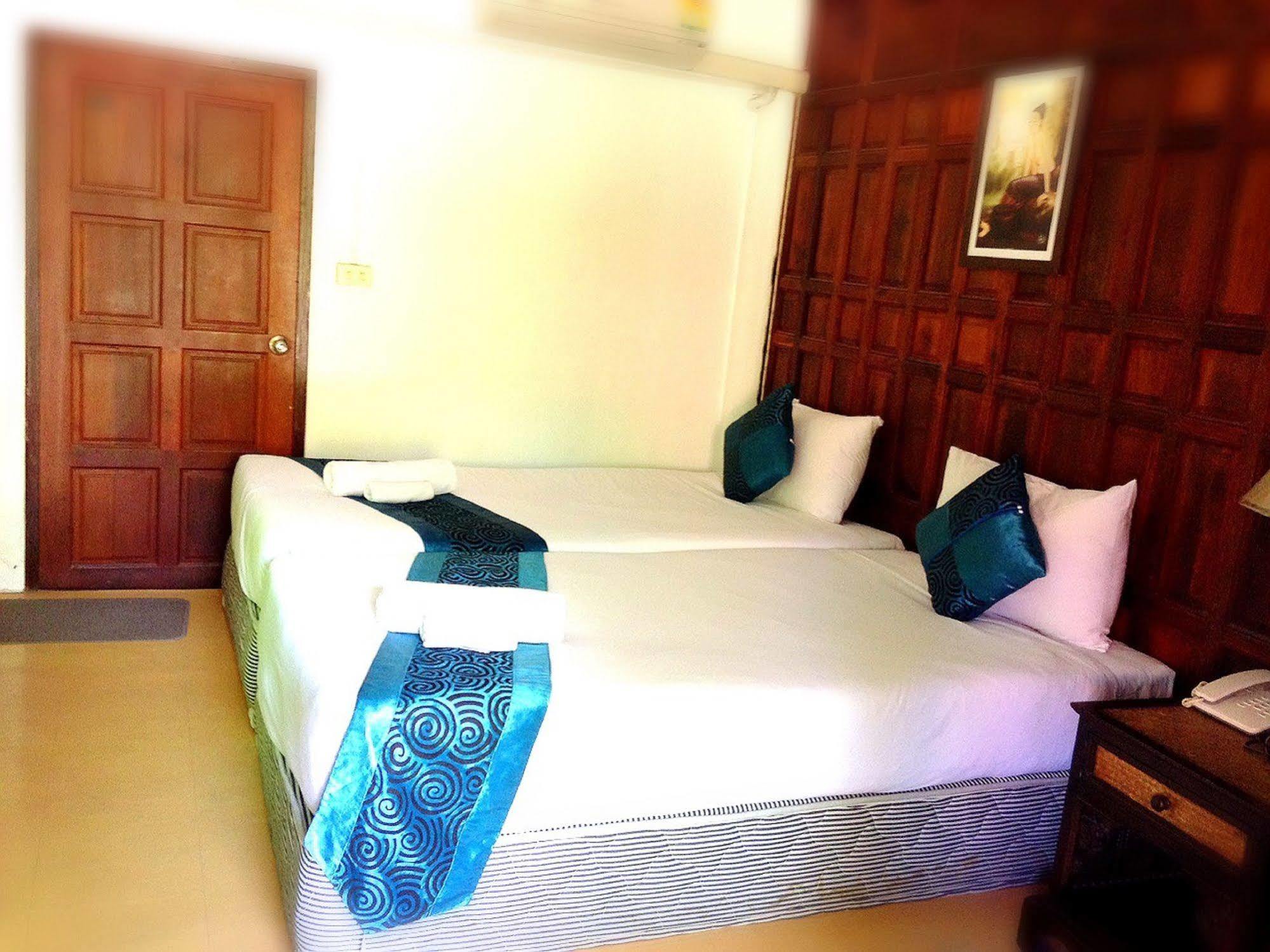 Resort Jaroenrat