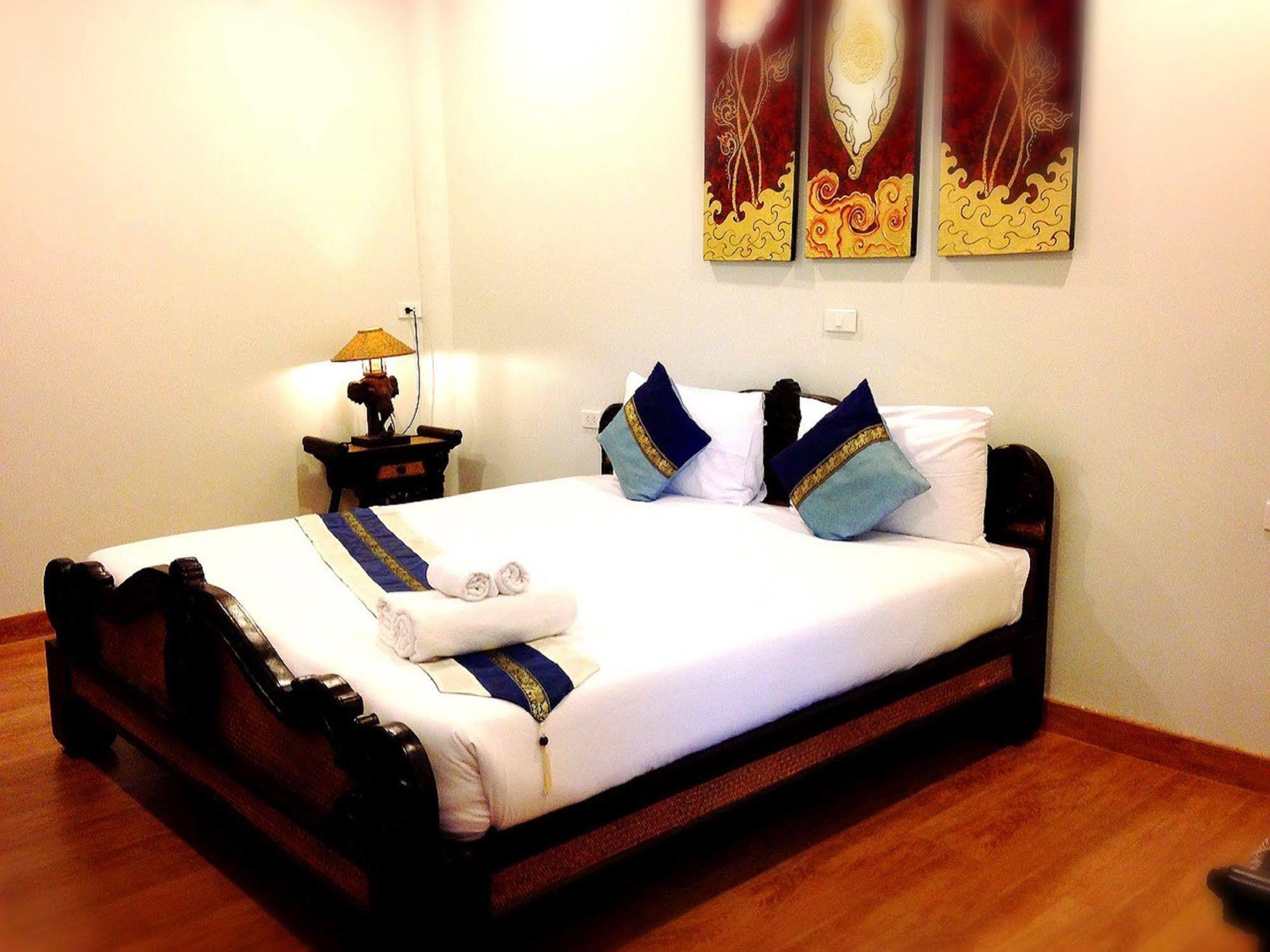 Jaroenrat Resort 3*