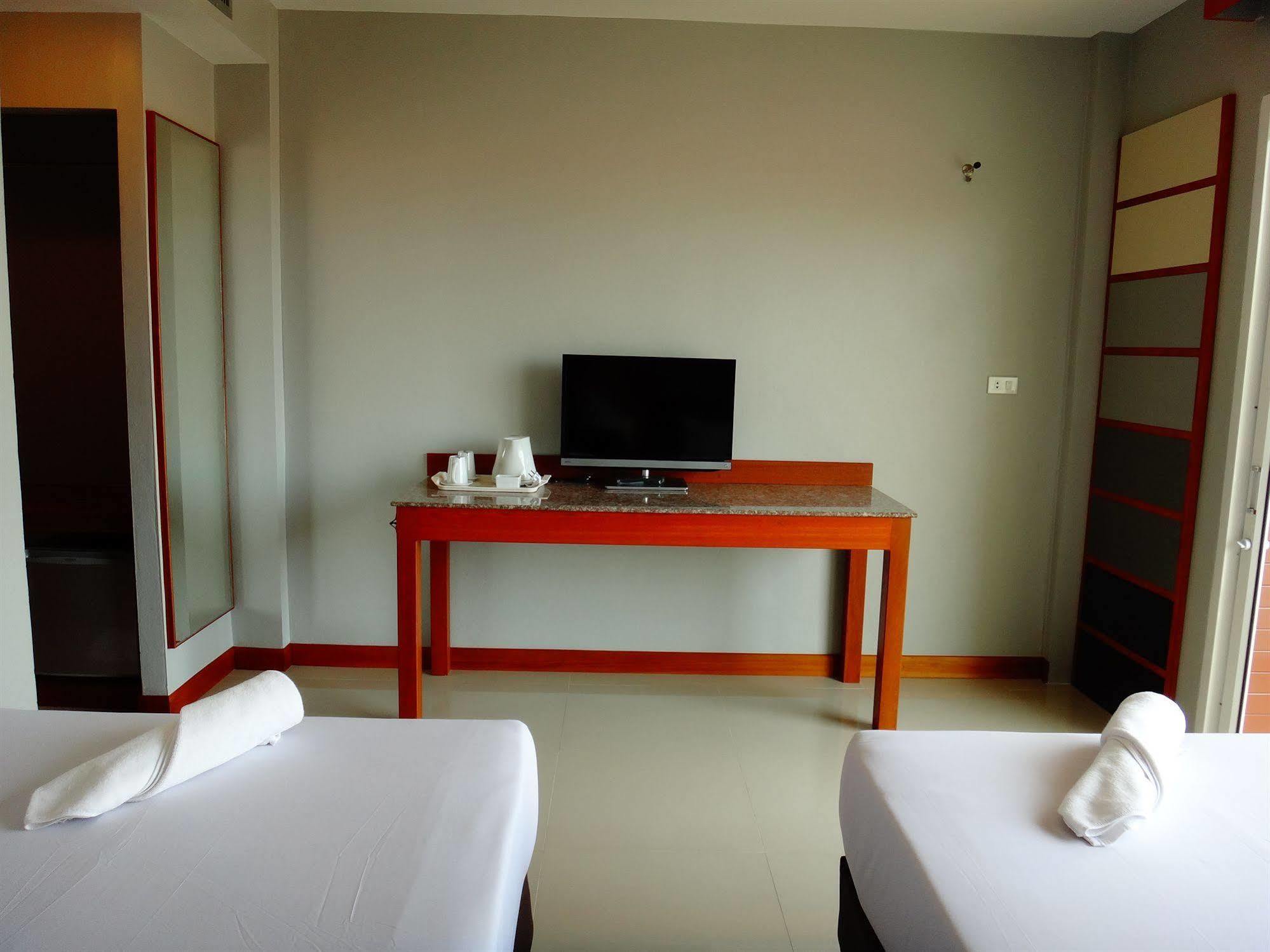 Phangan Pearl Hostel *