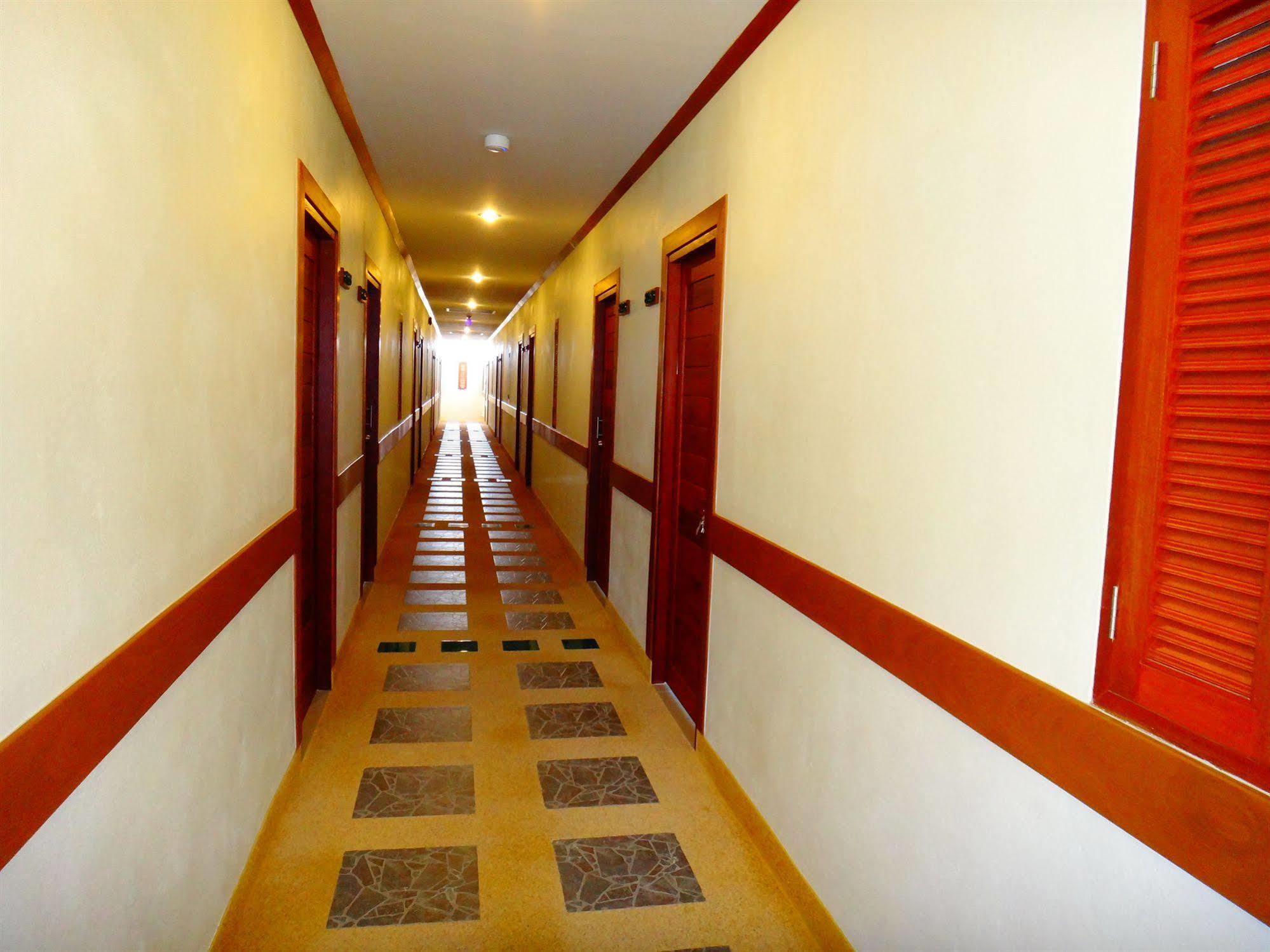 Phangan Pearl Hostel Haad Rin