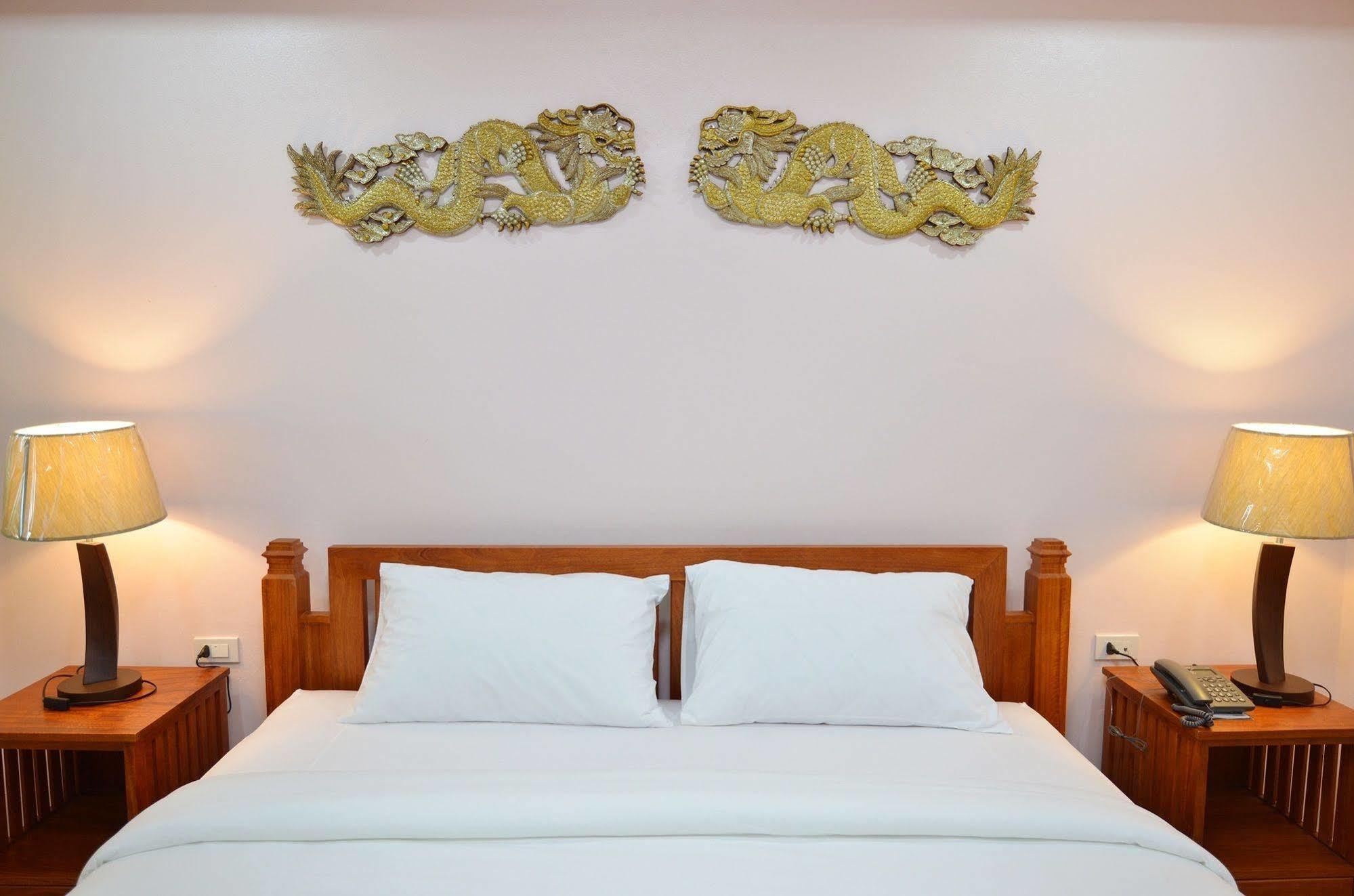 Baan Rua Hotel 3*