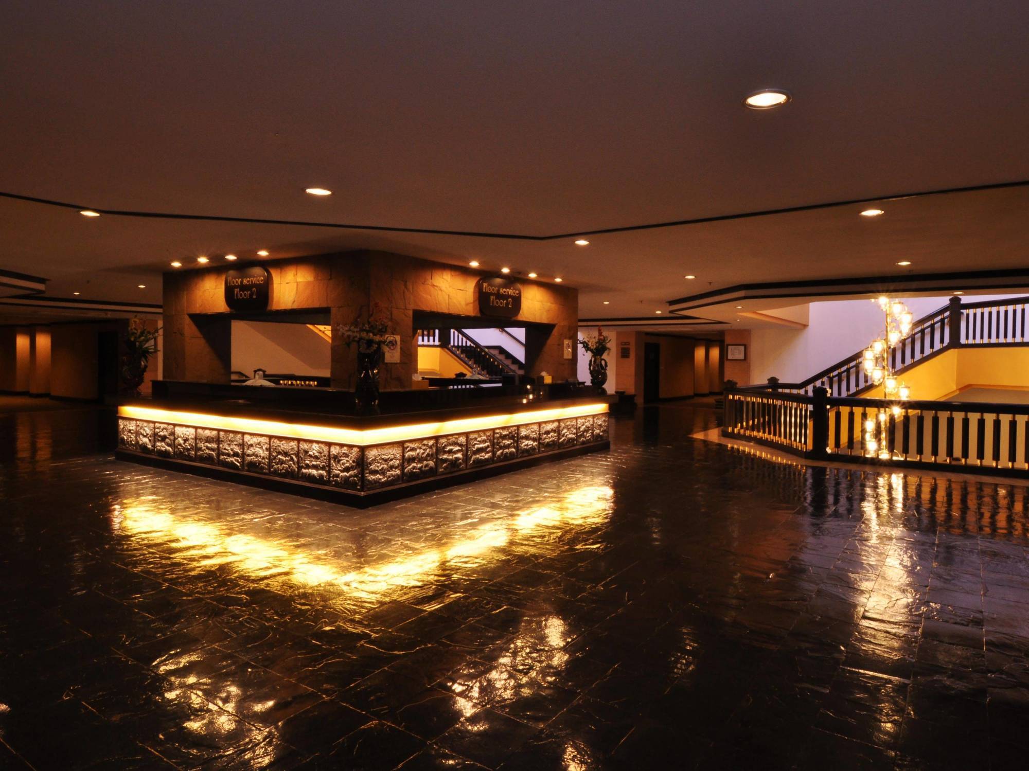 Hotel Iyara & Uthai Thani