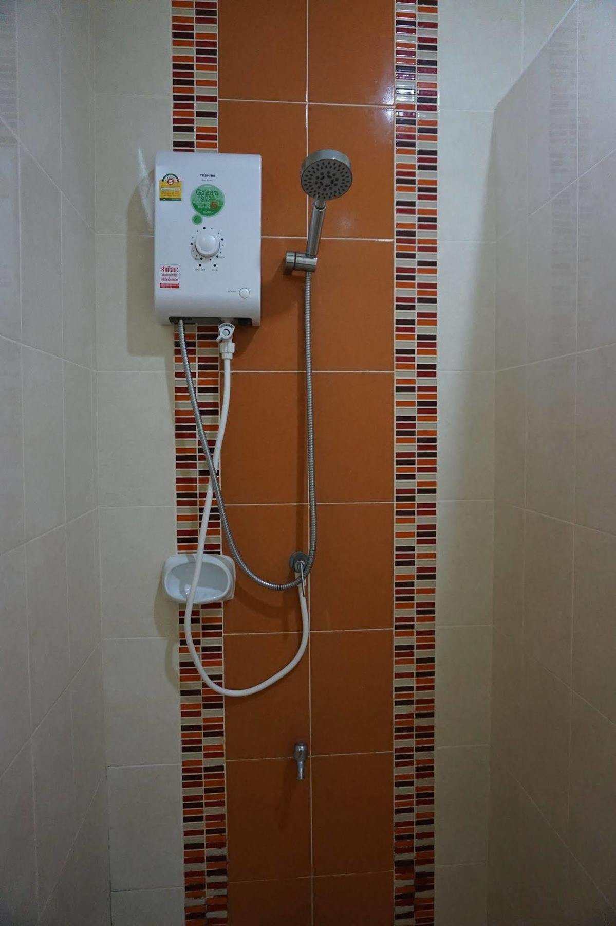 Guest house Phumipat Thungsong 2*