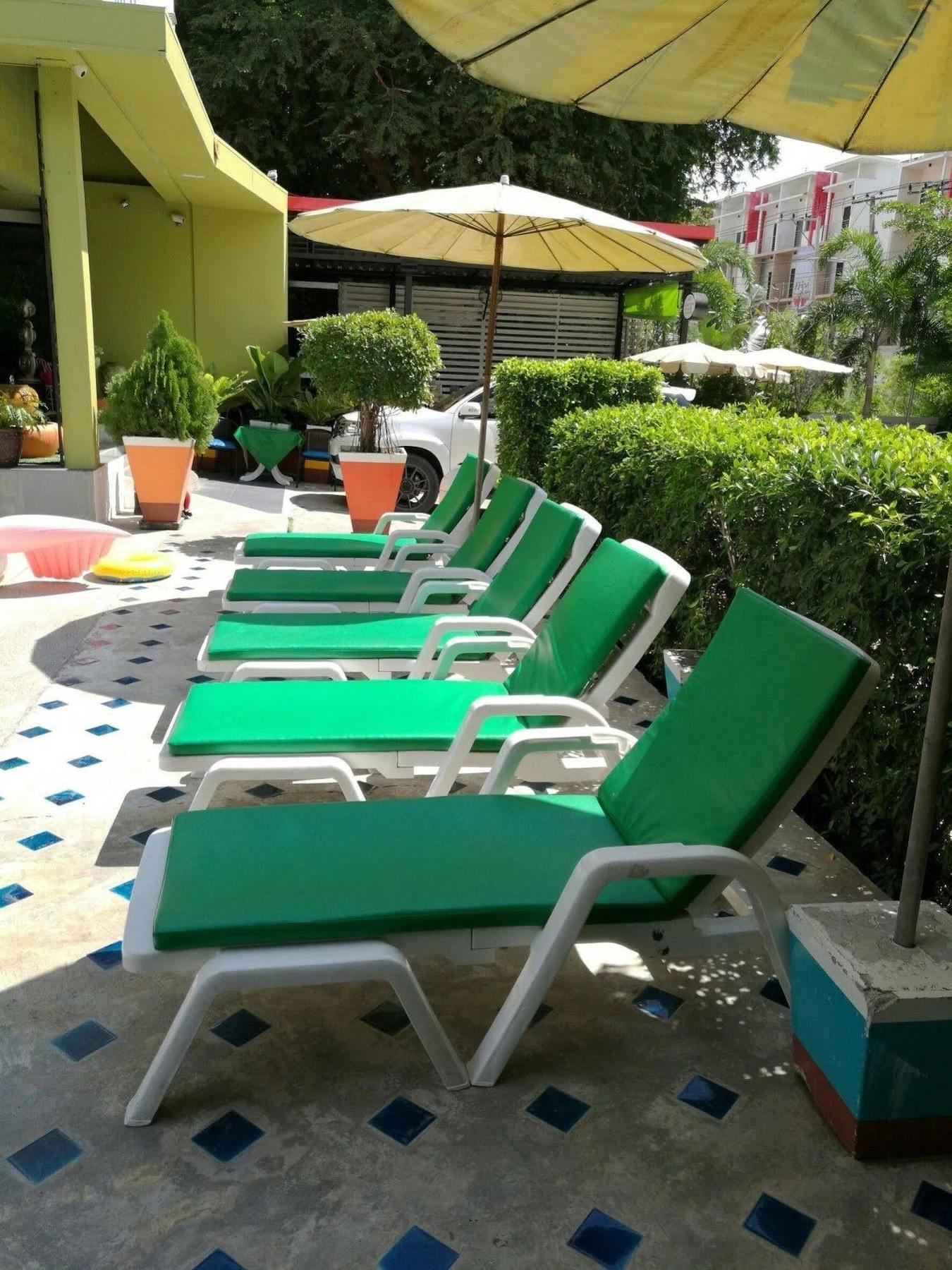 Hotel Oyo 75367 Ud Pattaya 4*