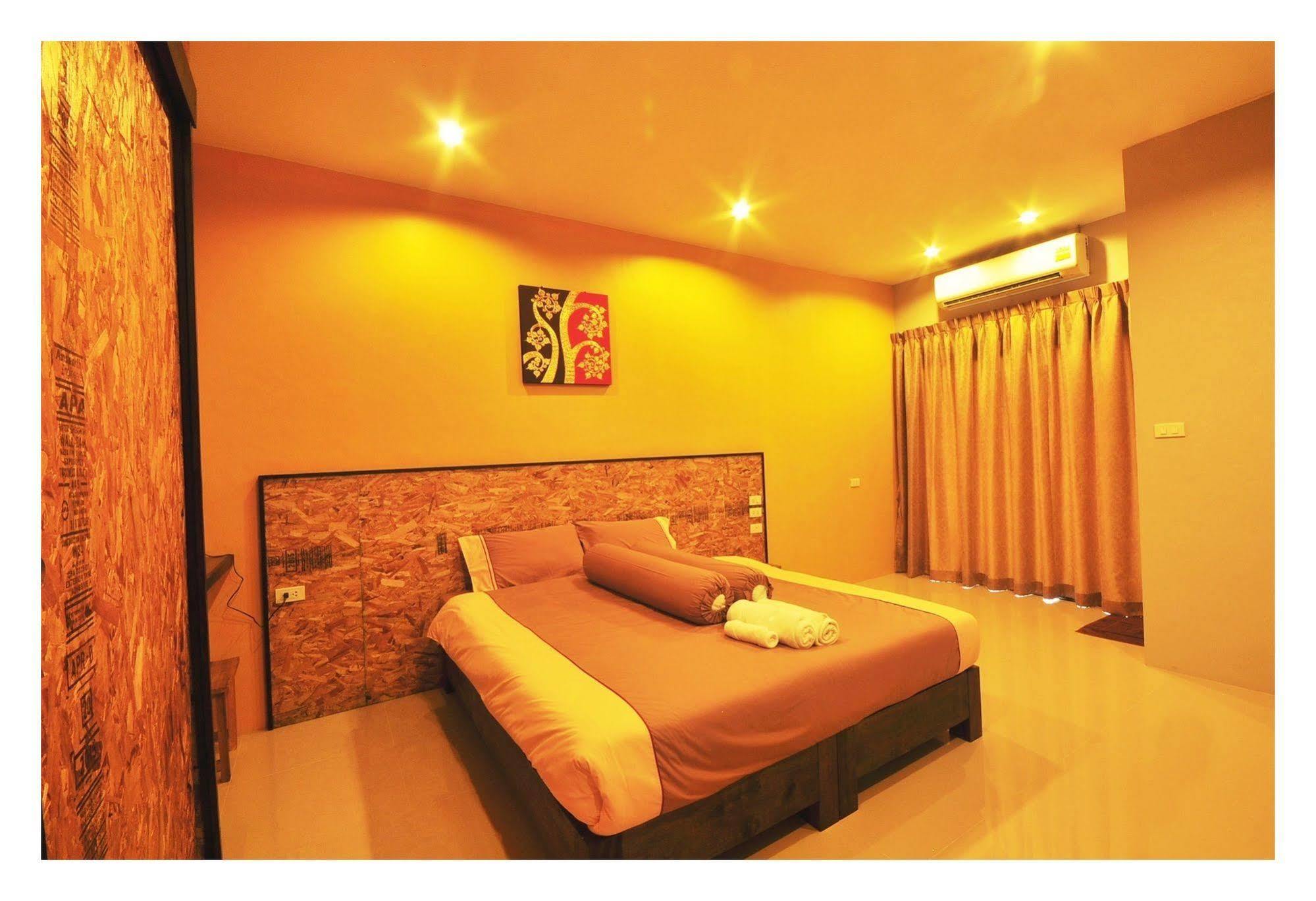 The Bedroom 3*