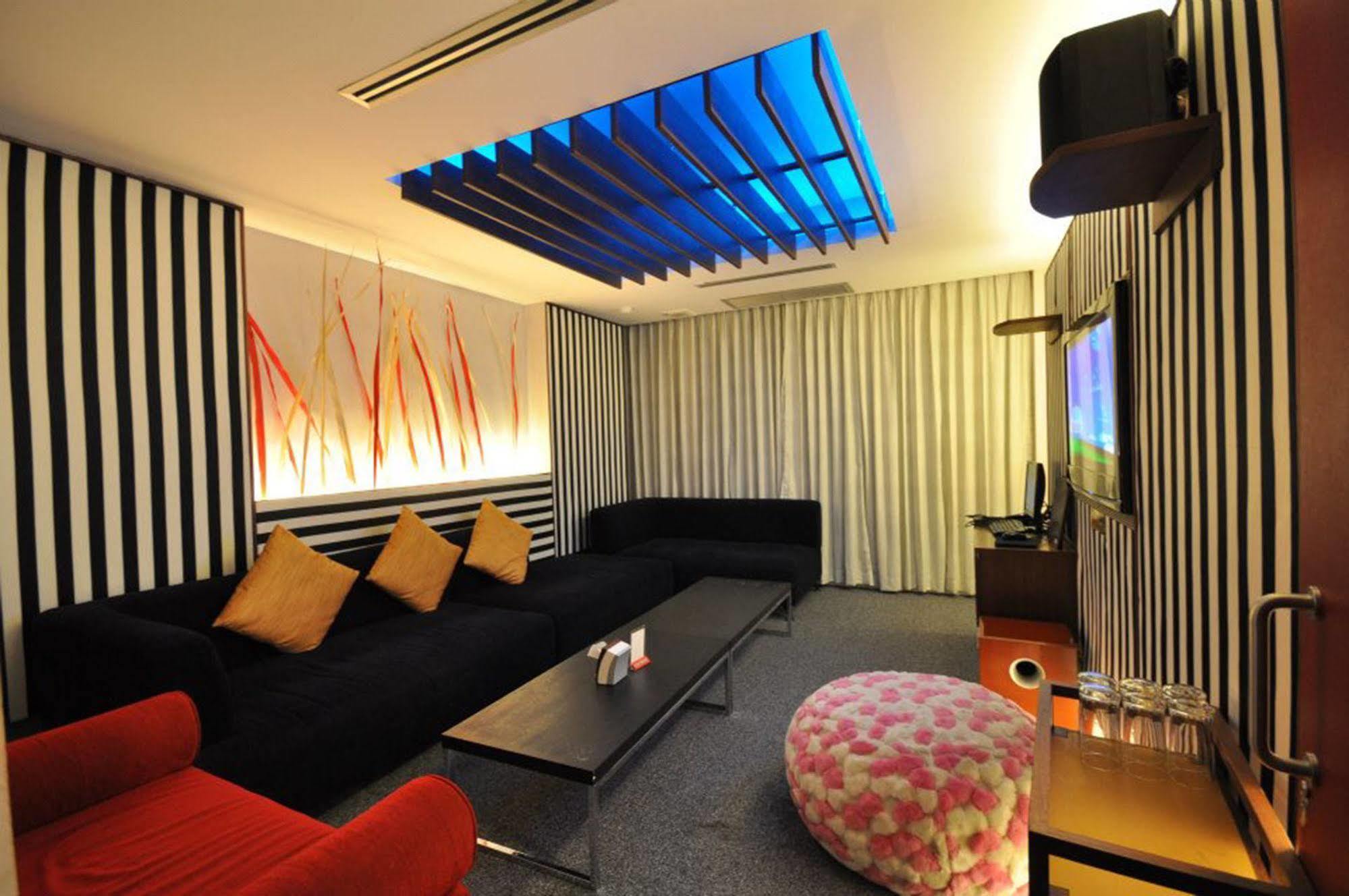 Narakul Hotel 3*