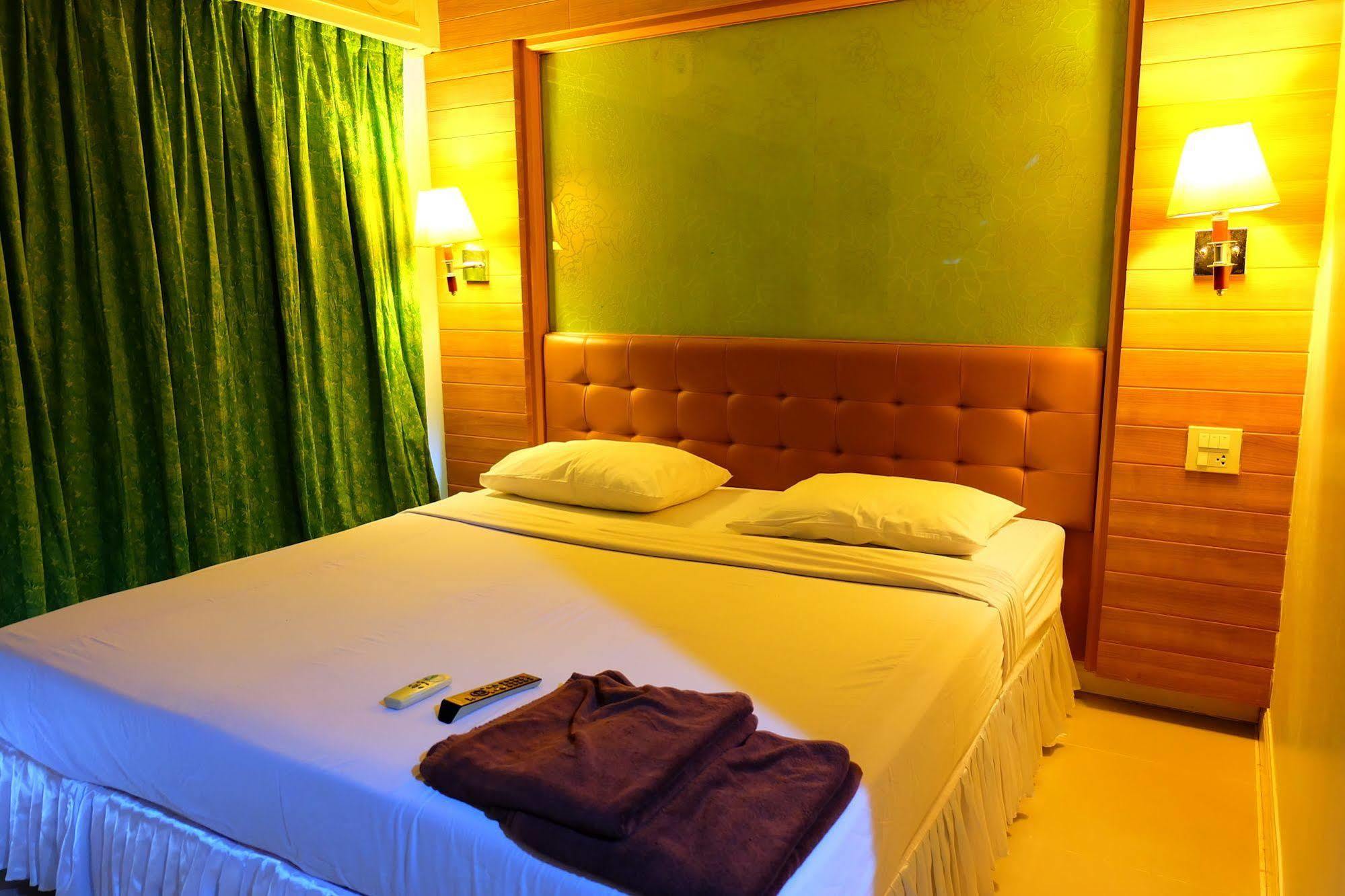 Aonang View Hostel *