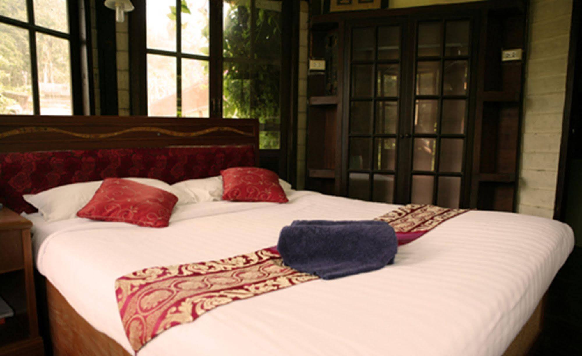 Resort I Din Boutique