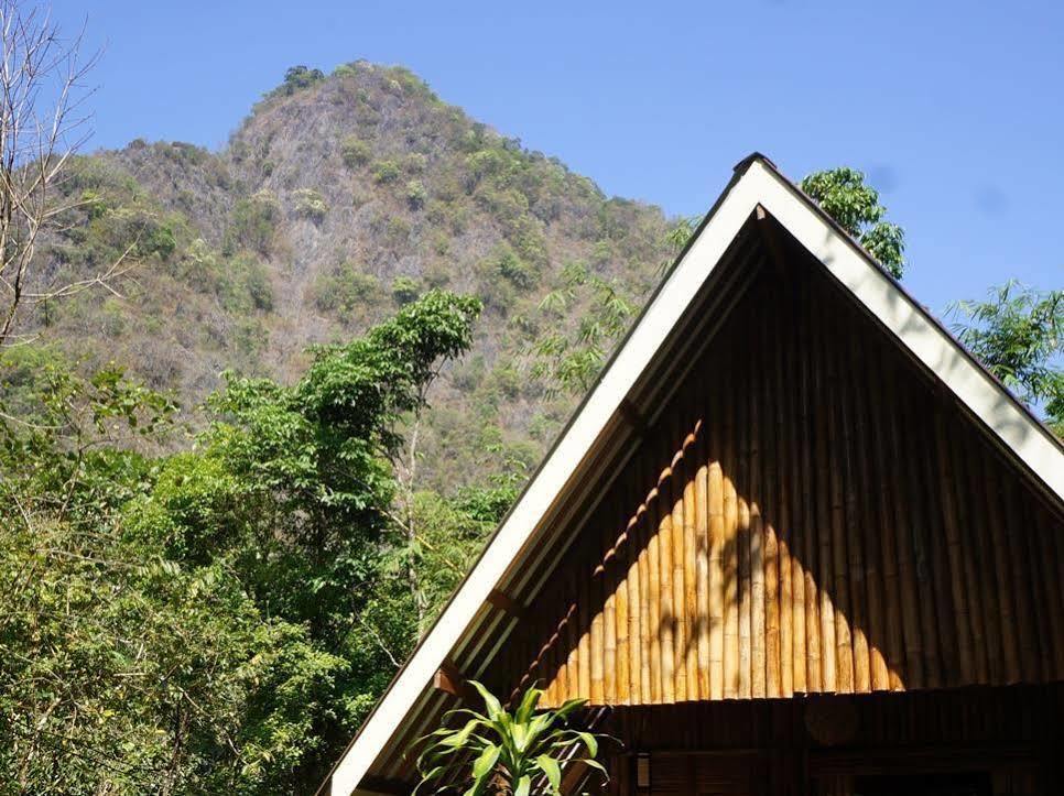 Inn Khao Sok Jungle 2*