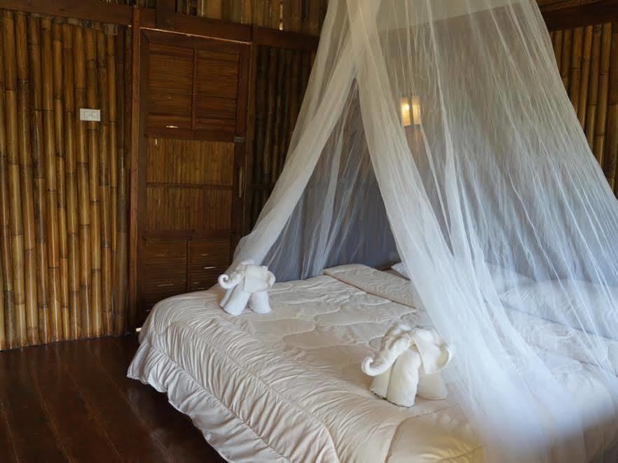 Khao Sok Jungle Inn 2*