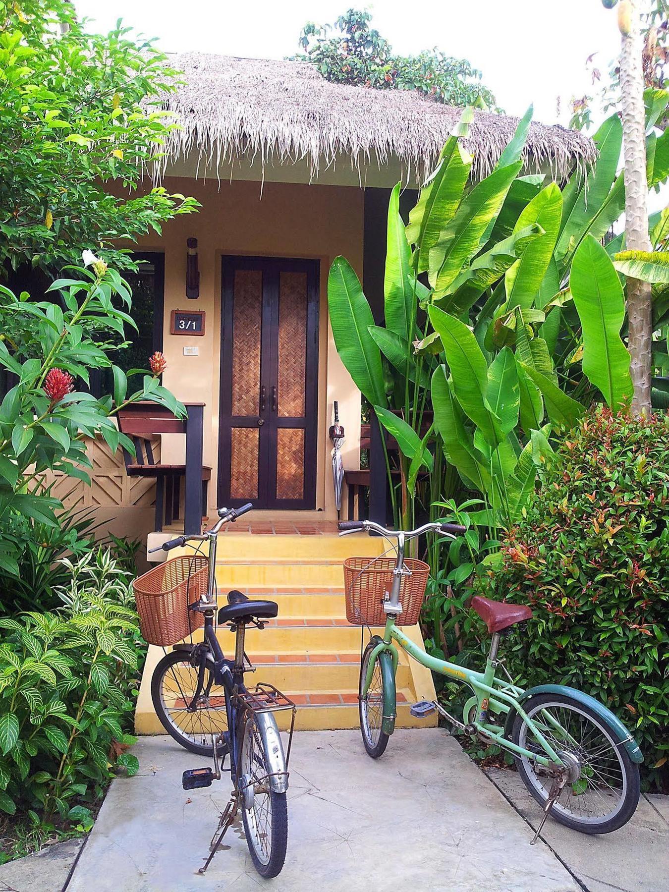 Ingnatee Holiday park Pathum Thani