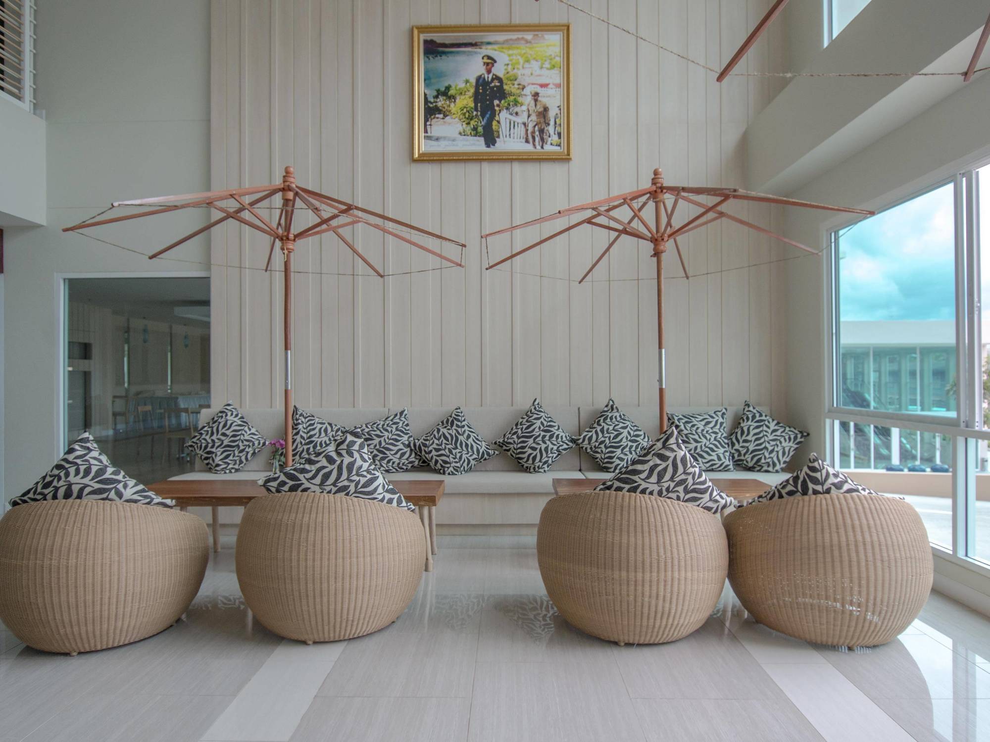 Prachuap Grand Hotel 3*