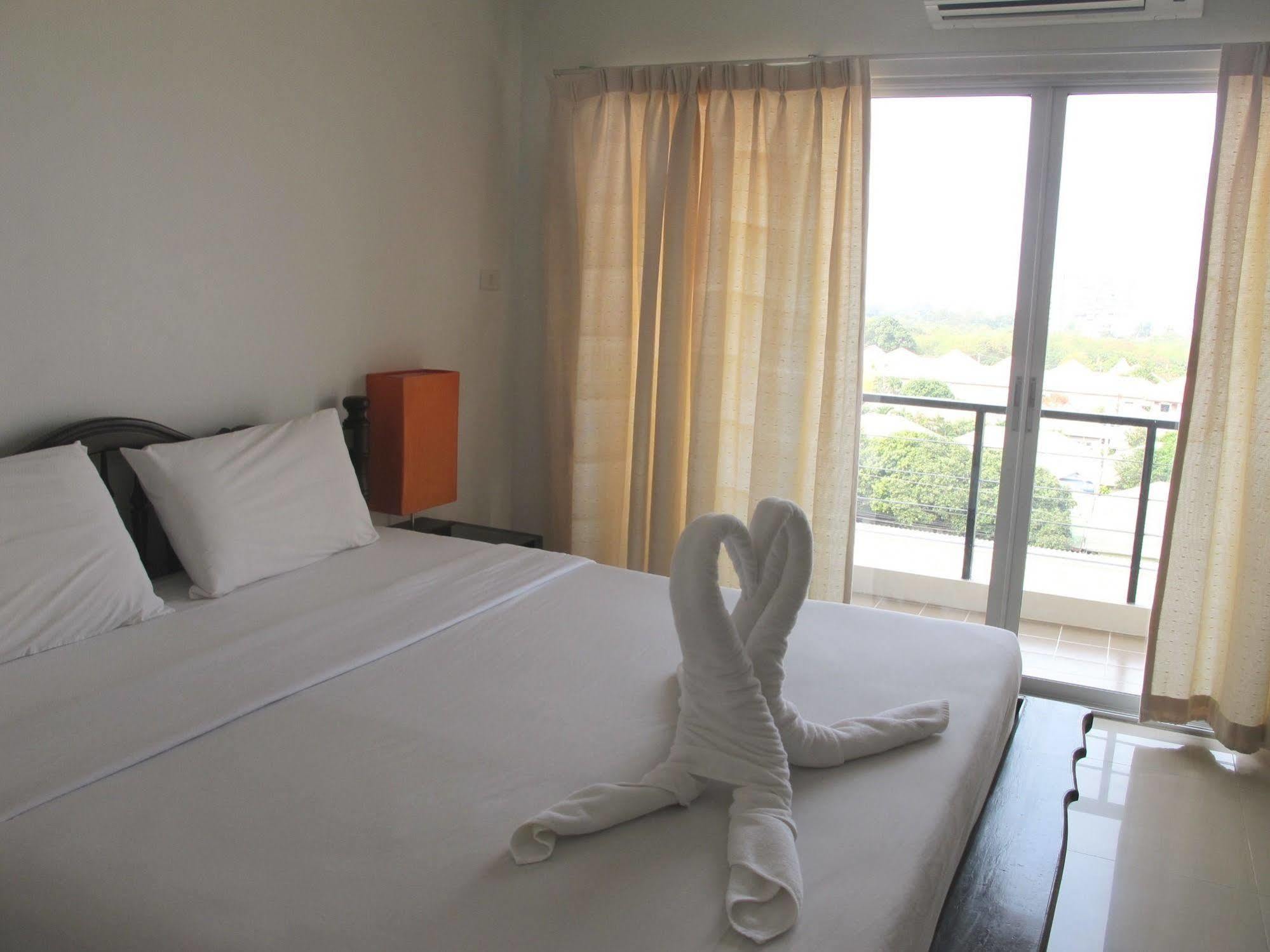 Chatkaew Hill And 3* Nong Prue