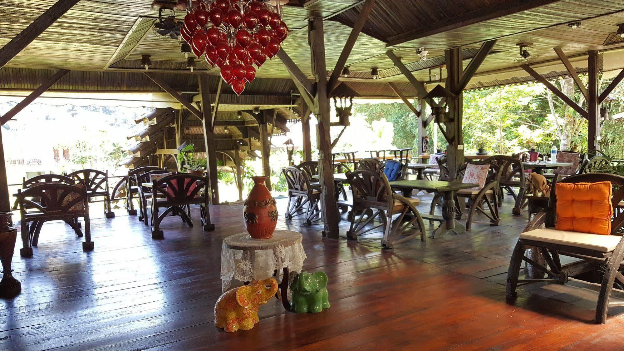 Montania Lifestyle Resort Khao Sok National Park