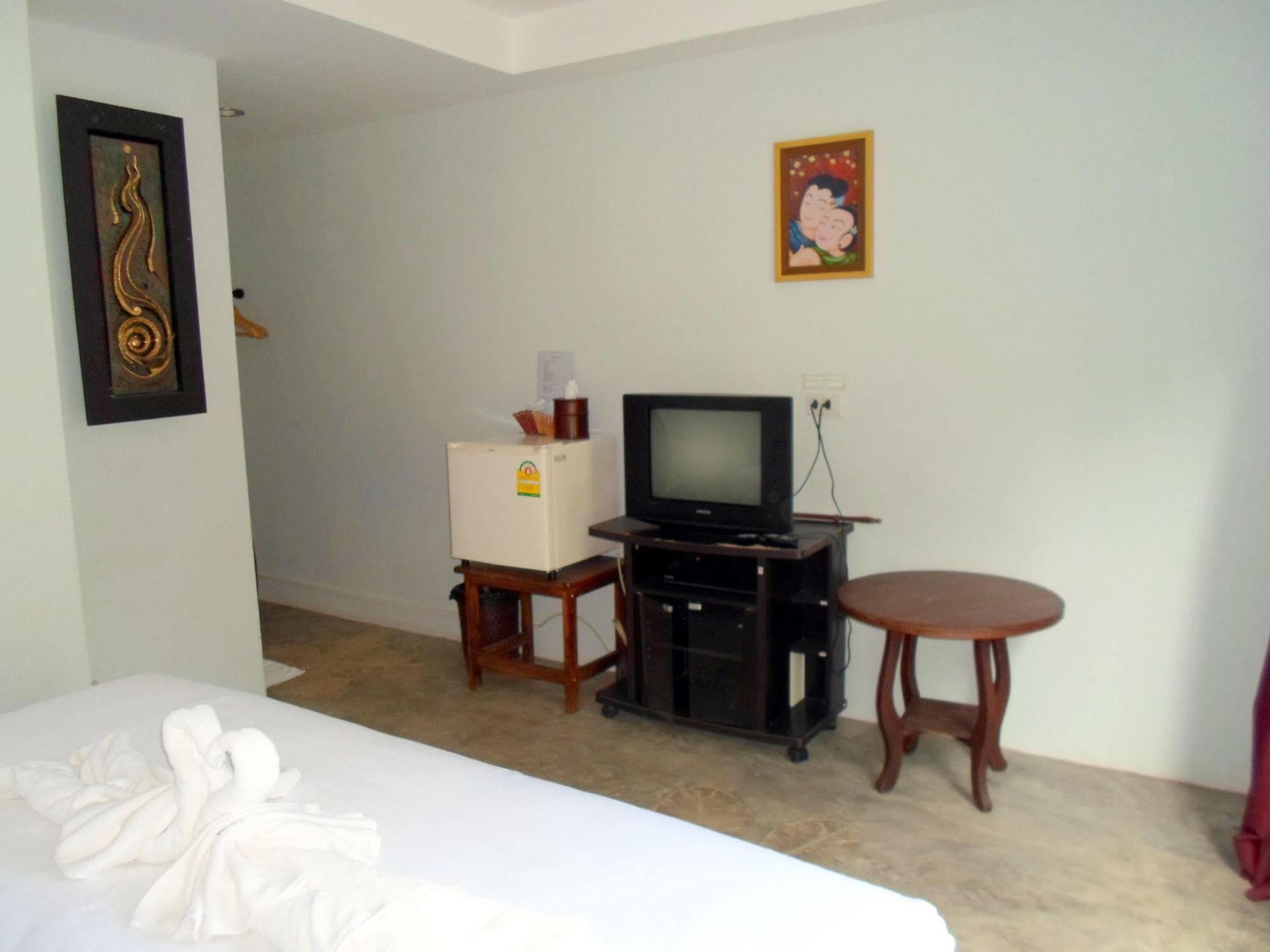 Montania Lifestyle Resort Khao Sok National Park