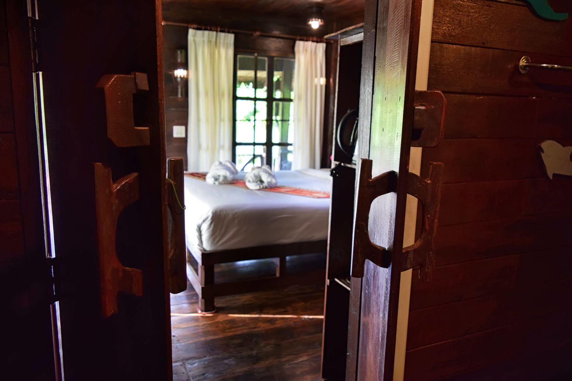 Resort Montania Lifestyle Khao Sok National Park