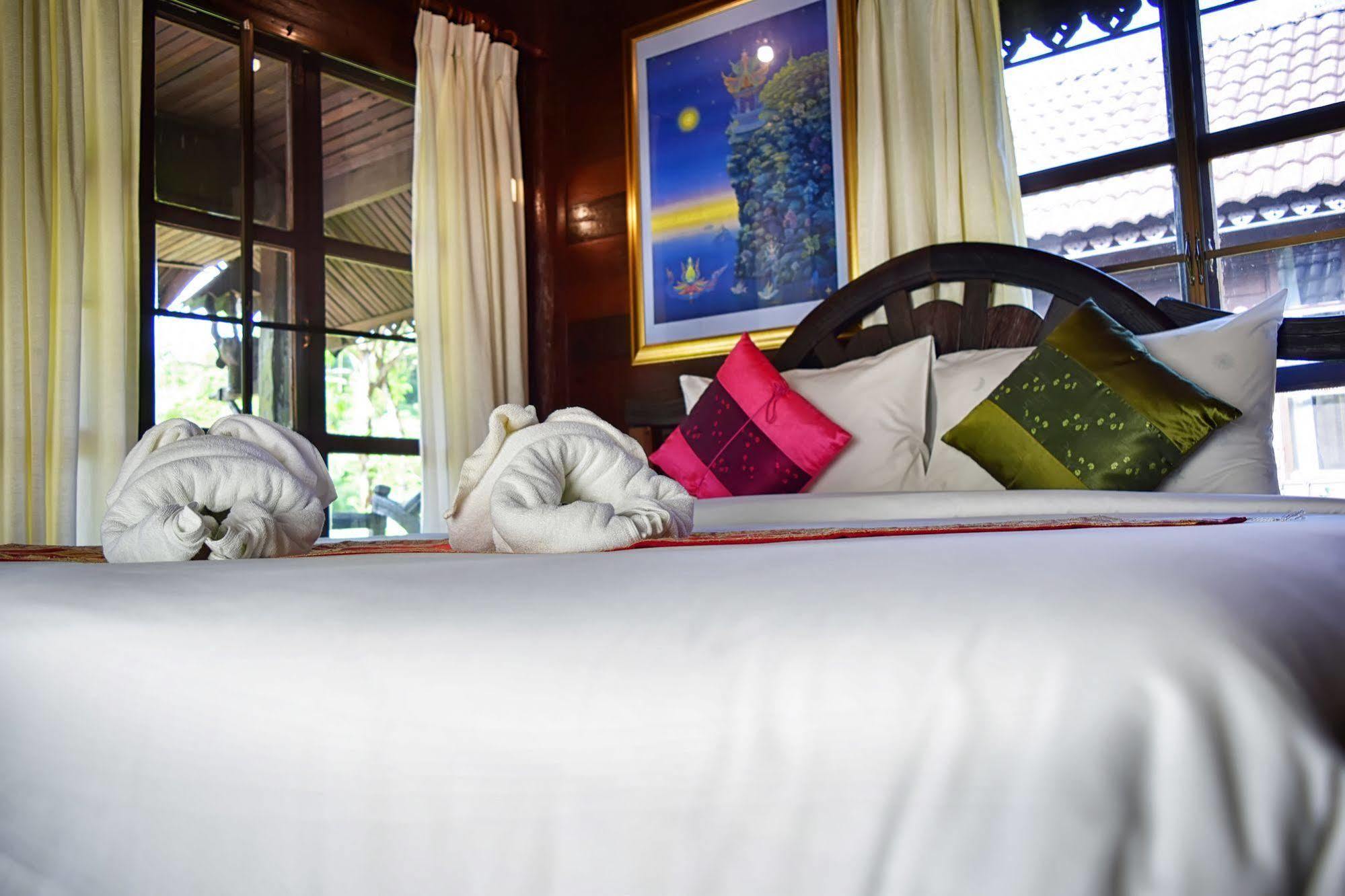 Montania Lifestyle Khao Sok National Park