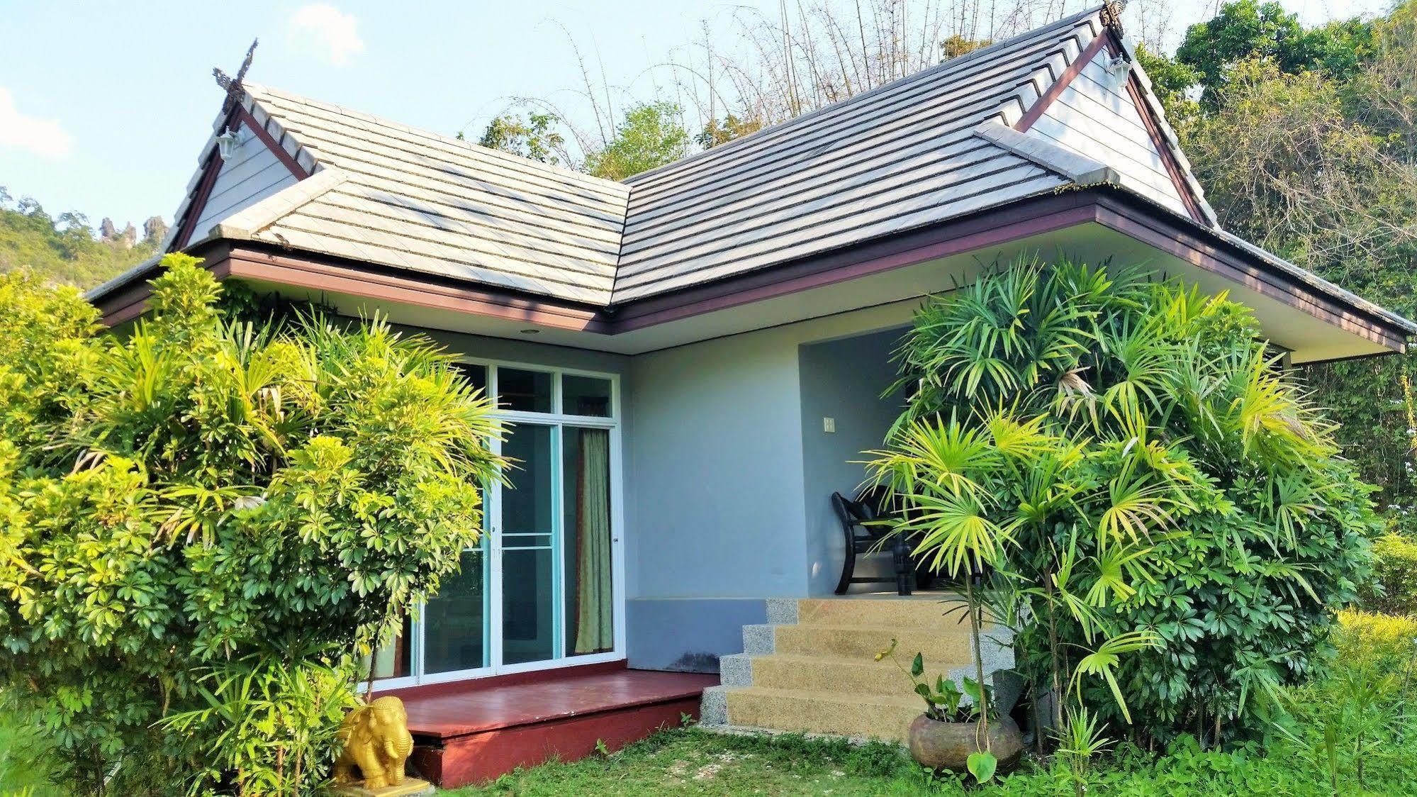 Montania Lifestyle Khao Sok National Park