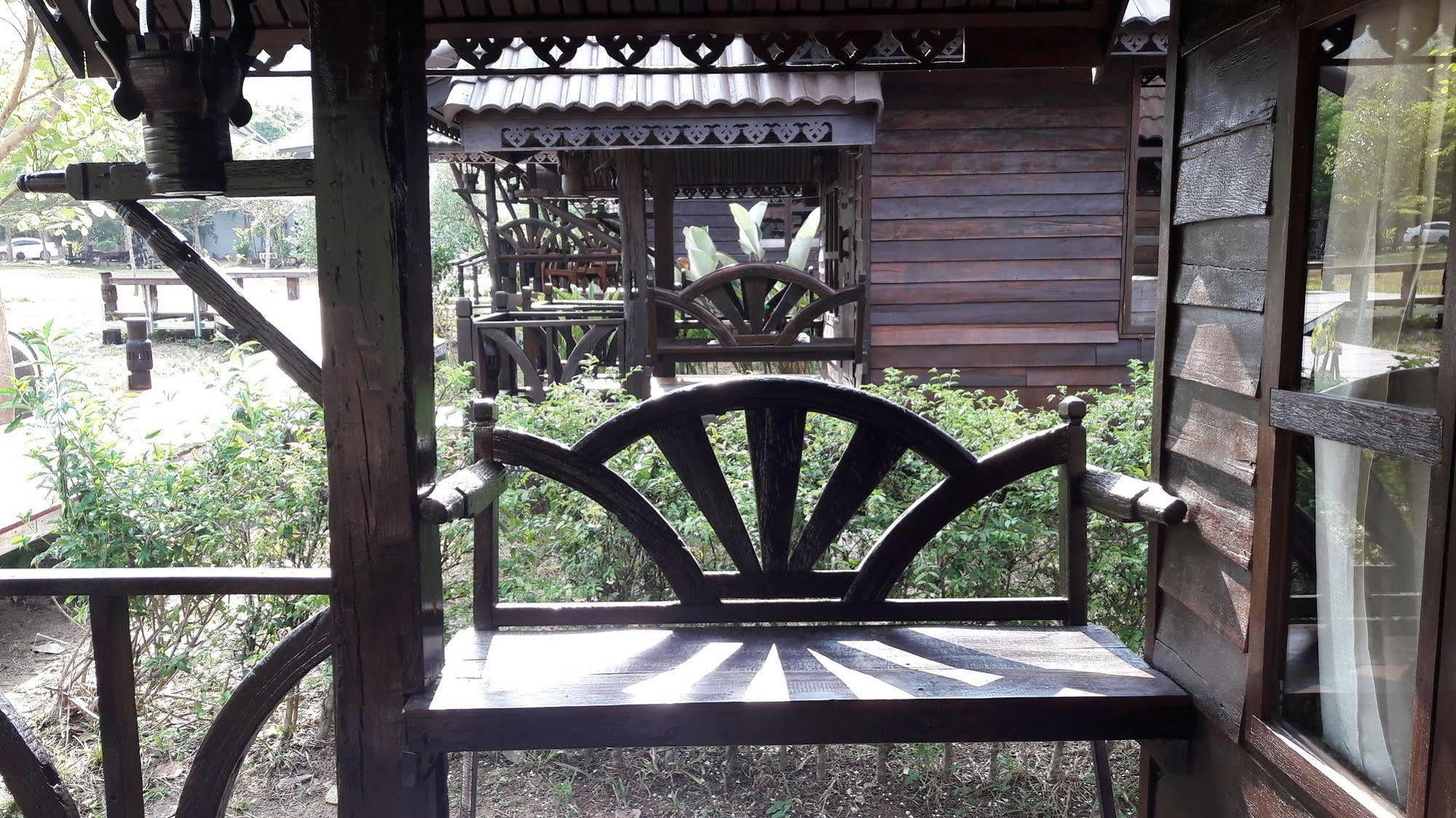 Montania Lifestyle 3* Khao Sok National Park