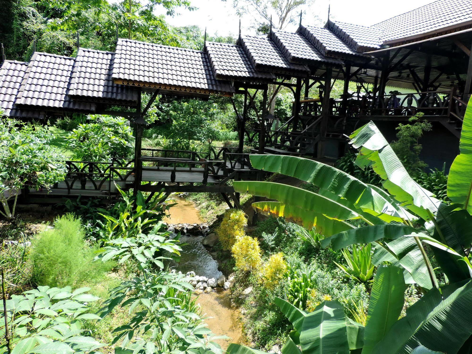 Montania Lifestyle Resort Khao Sok National Park