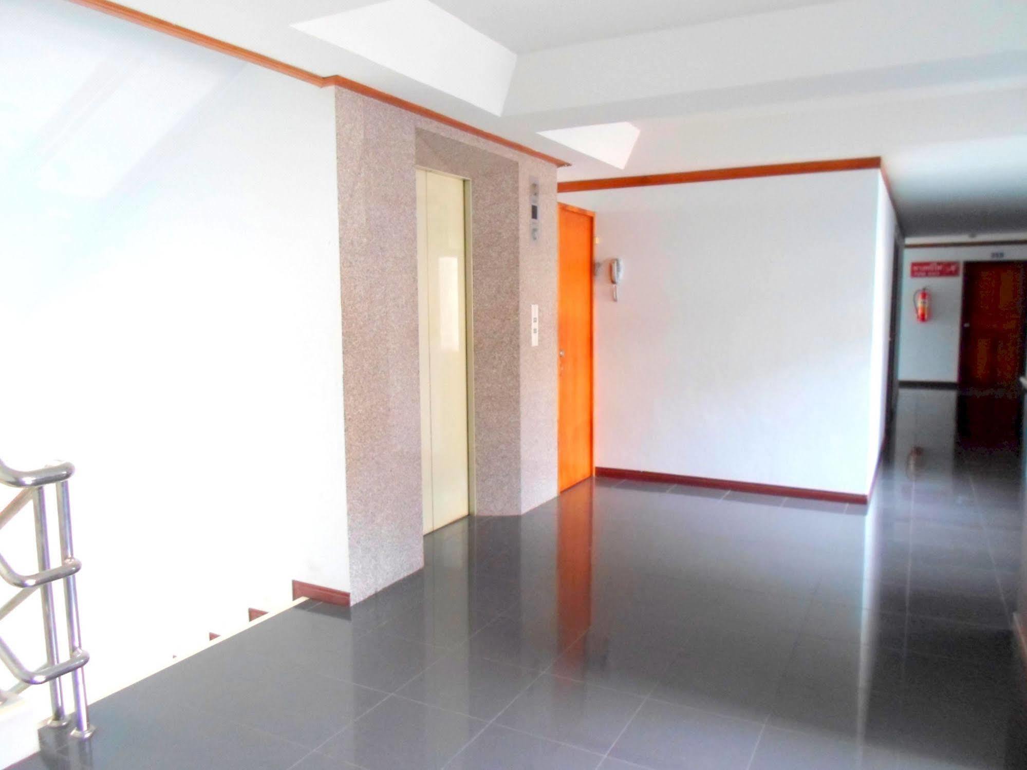 Hotel Leamsai Surat Thani