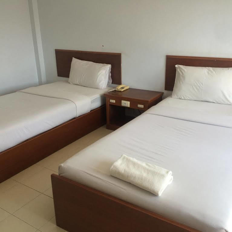 Leamsai Hotel Surat Thani