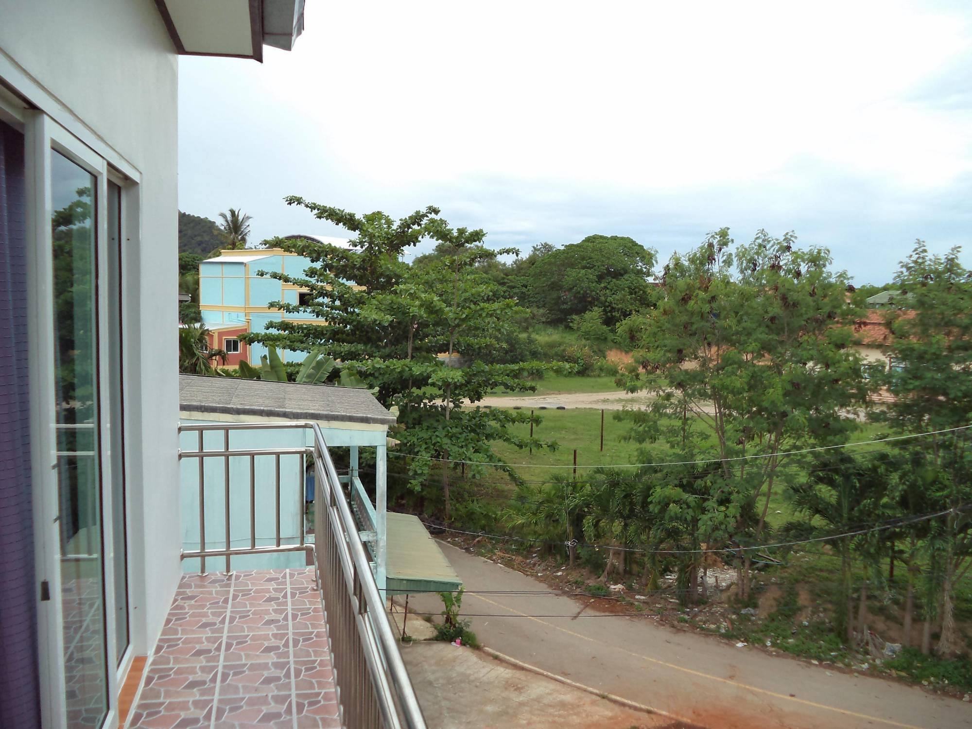 Blanco And Apartment Ao Nang