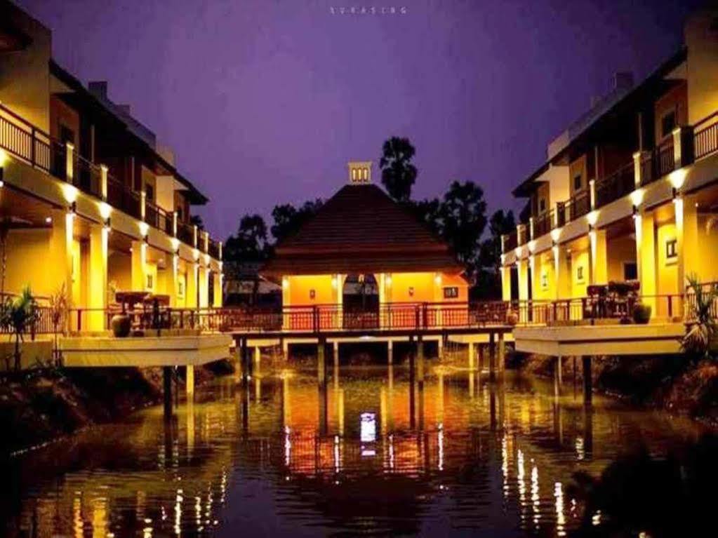 Suanmak Nang Rong