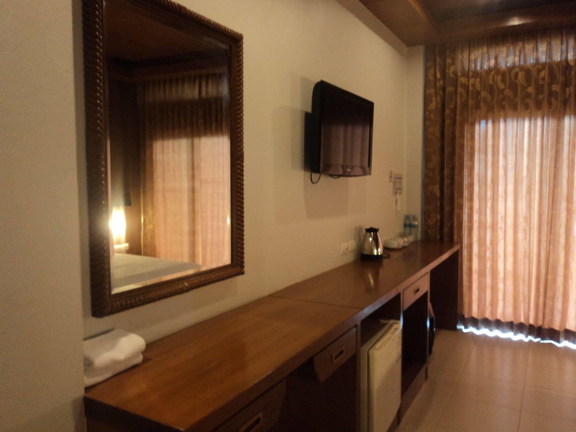Pratum Resort 2*