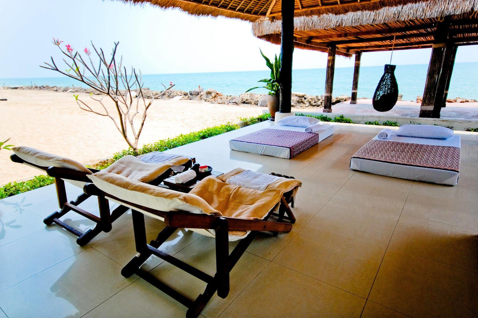 Resort Puktien Cabana Beach Resort & Residence