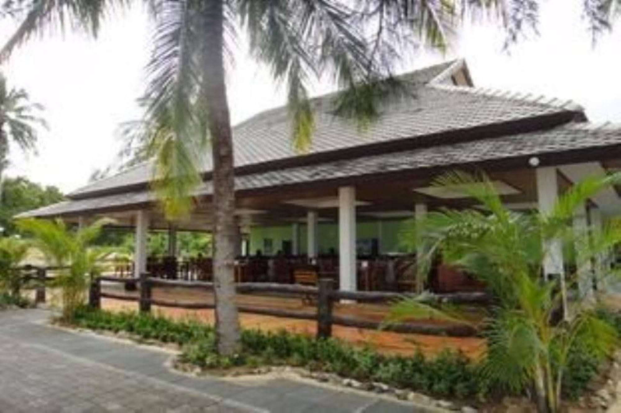 Hotel Sunrise Khanom