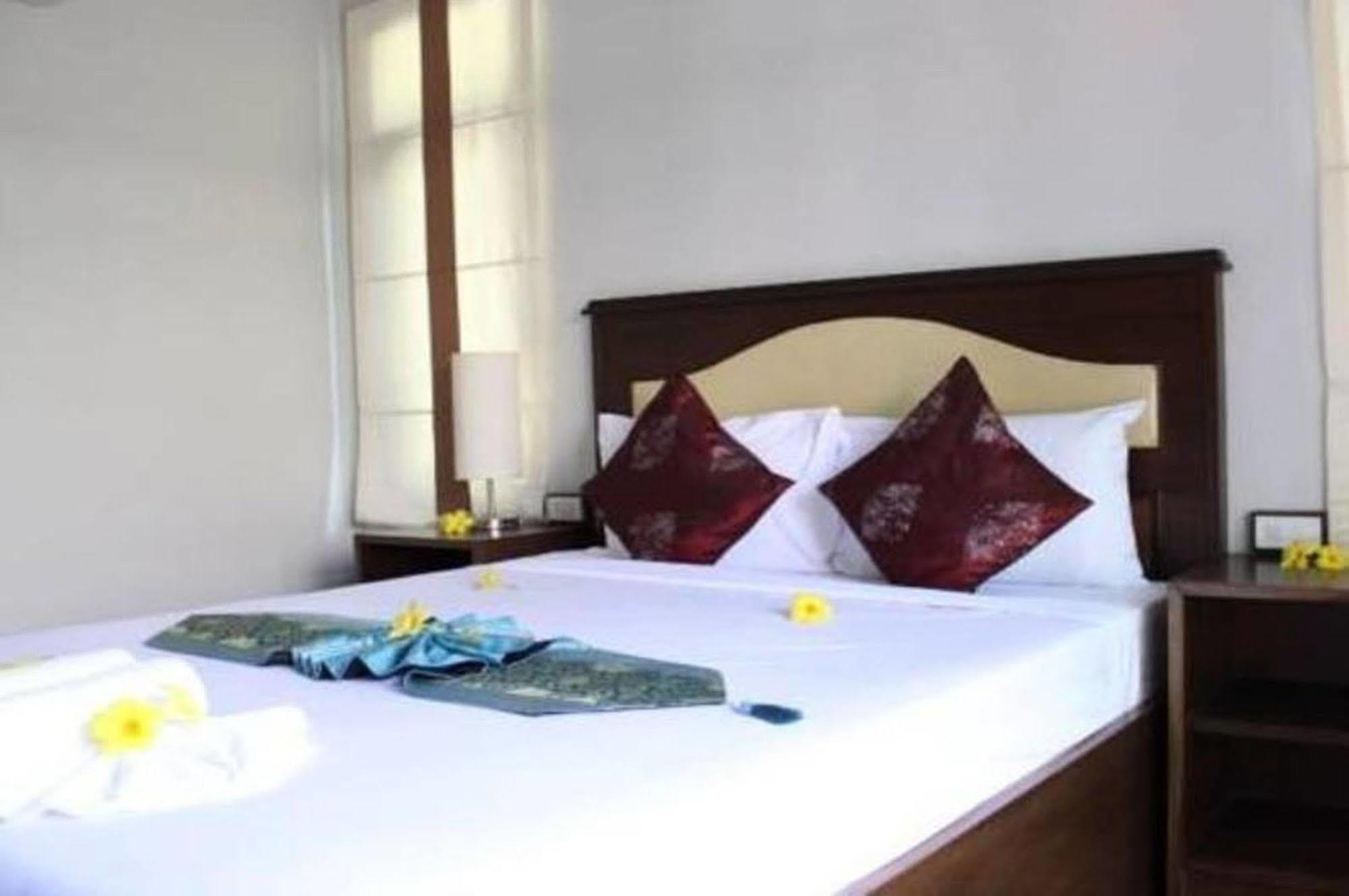 Sunrise Hotel