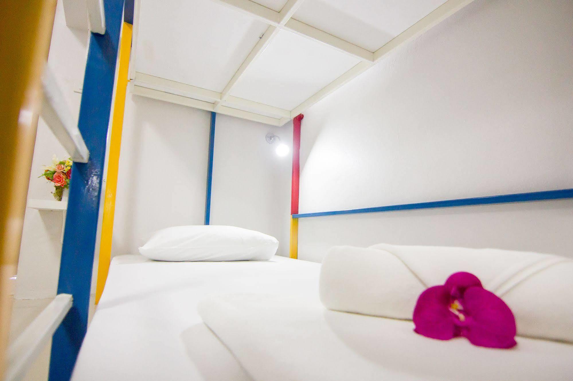 Regent Ngamwongwan Hotel 3*