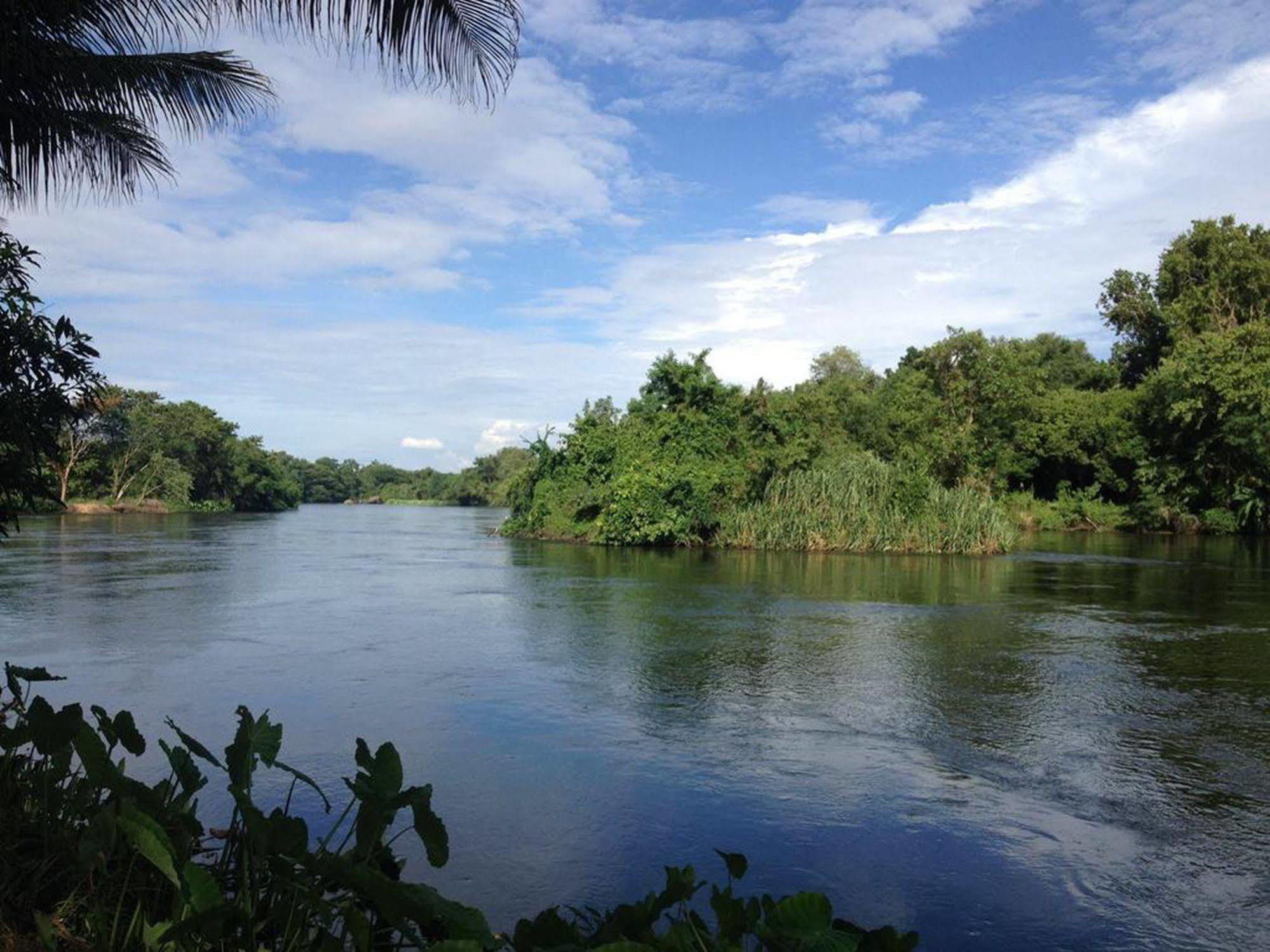 Island River Kwai By October Resort