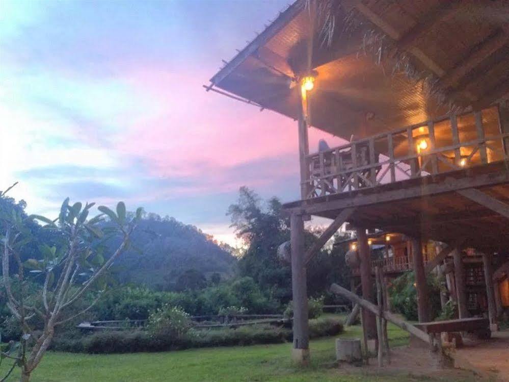 Karen Hill Tribe Resort Ban Yang Mae Sa