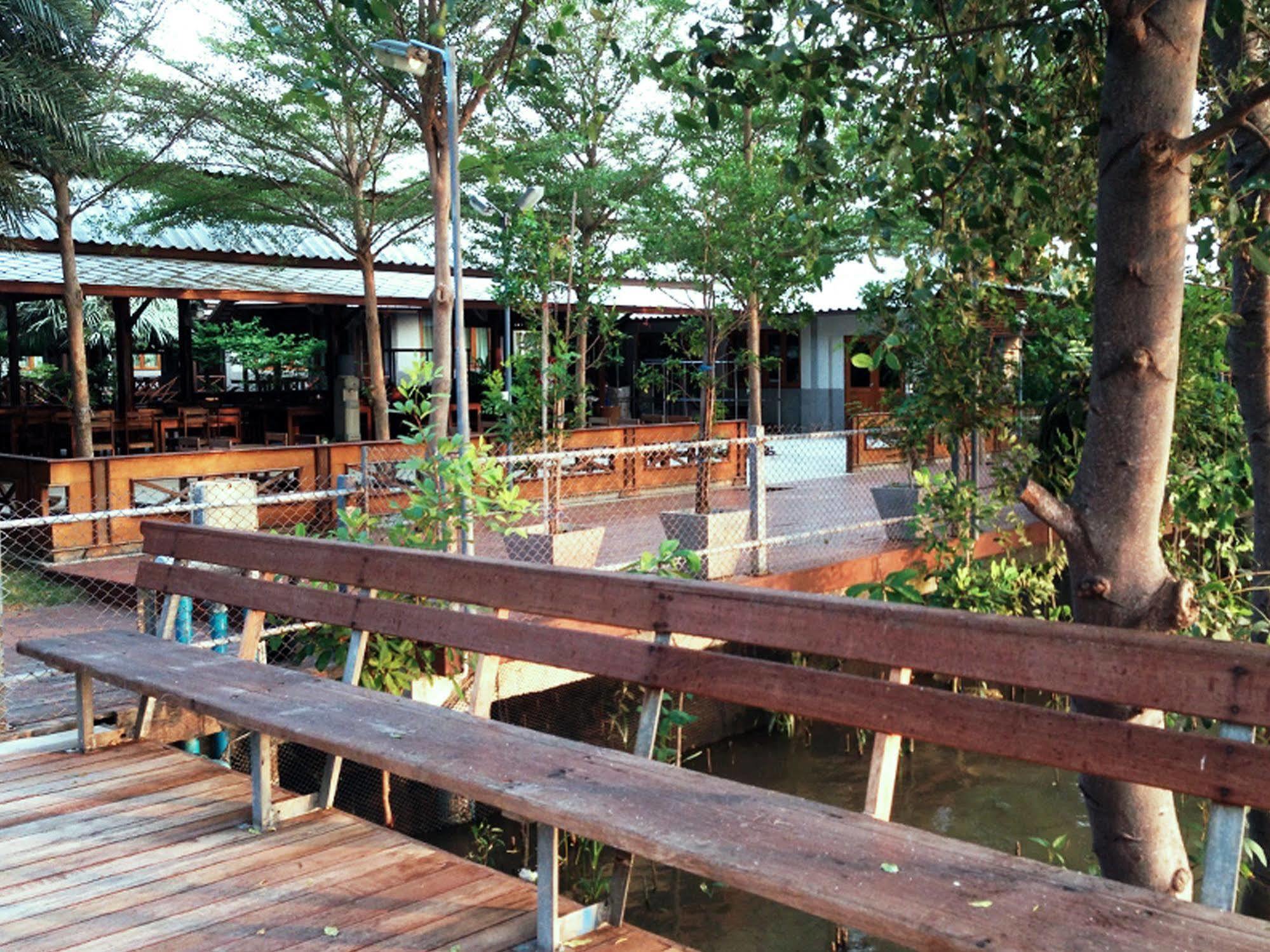 Resort Baan Siriporn - โรงแรมบ้านศิริพร 3*