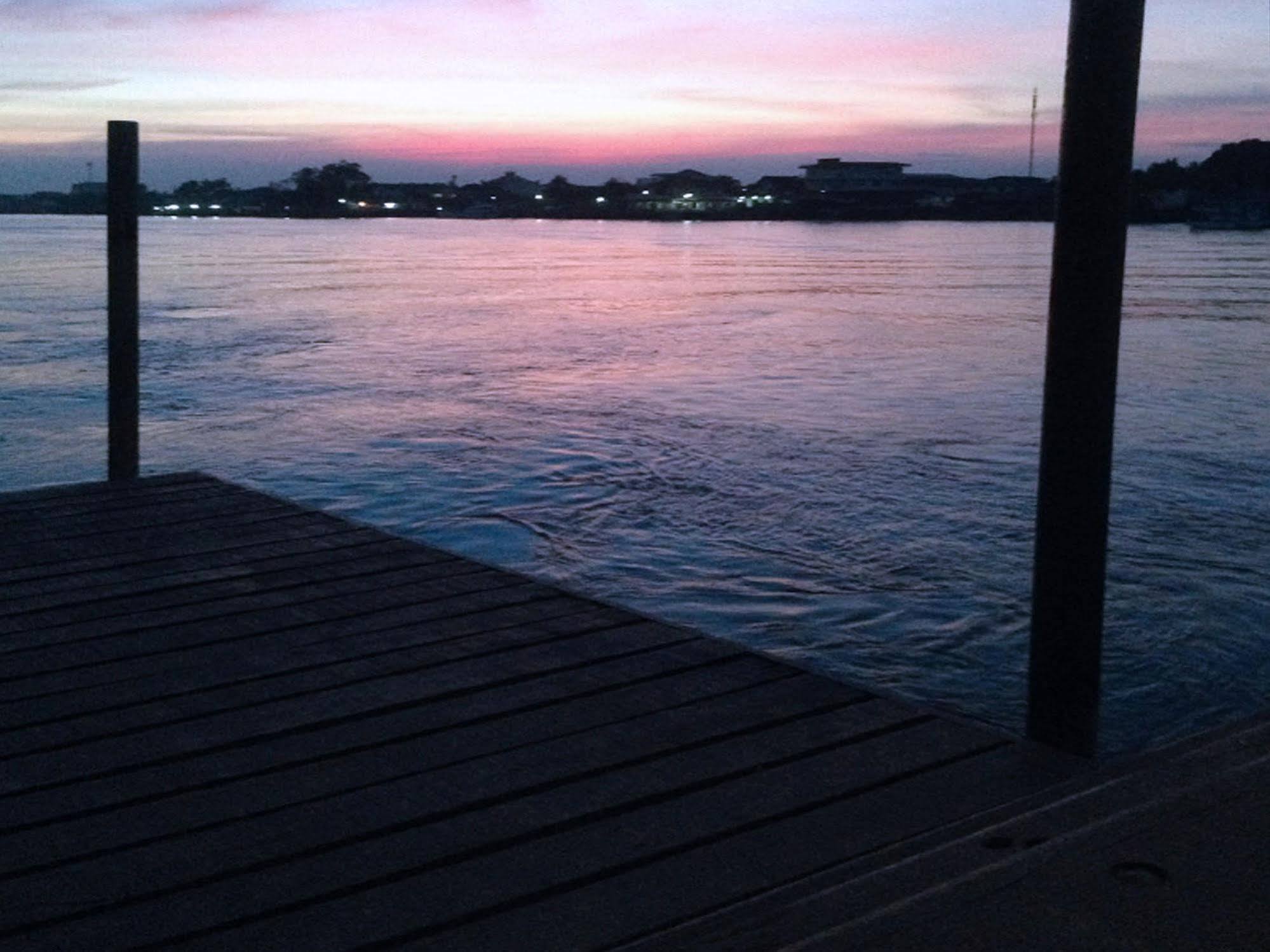 Baan Siriporn - โรงแรมบ้านศิริพร Samut Songkhram
