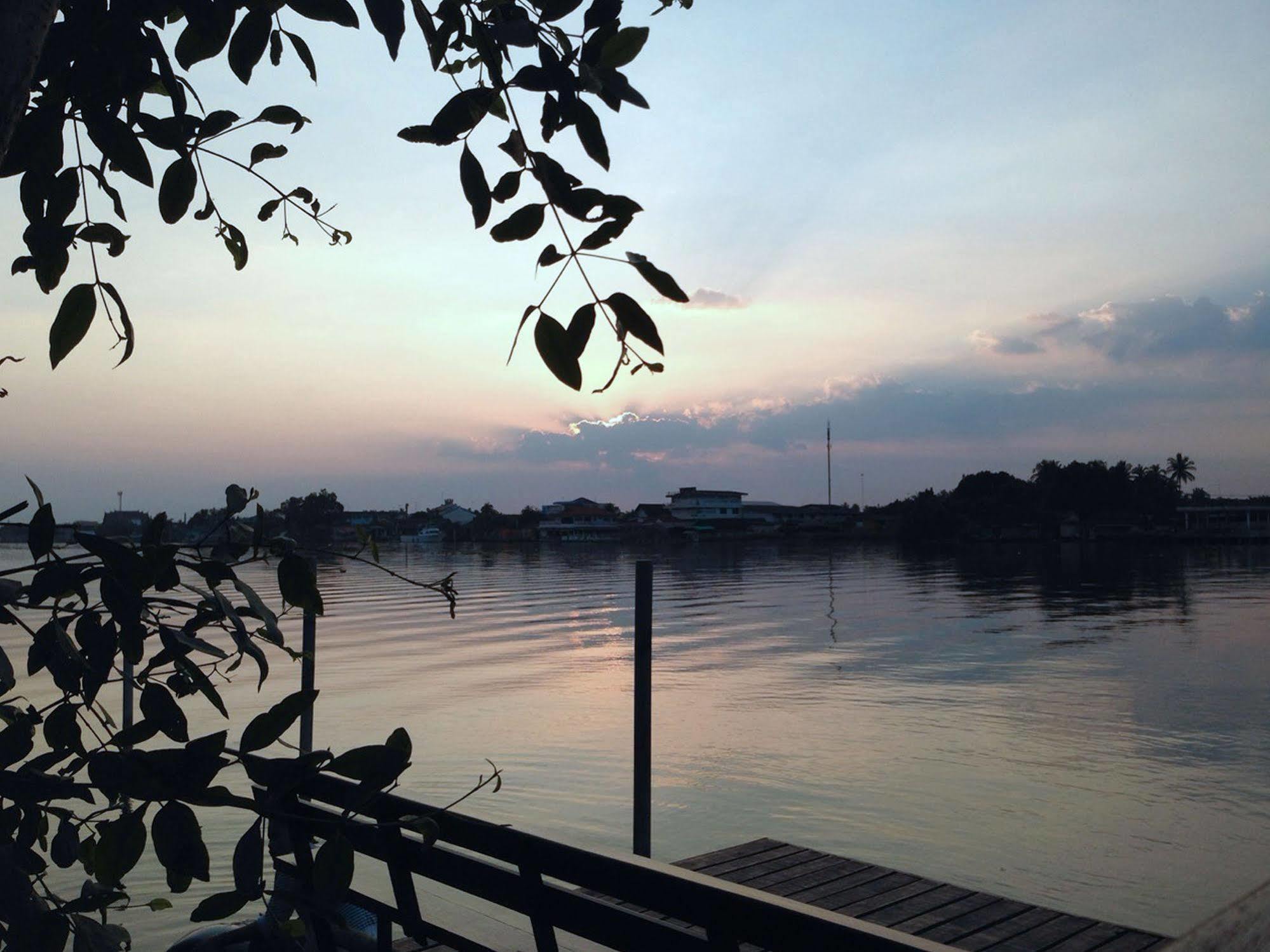 Baan Siriporn - โรงแรมบ้านศิริพร Samut Songkhram