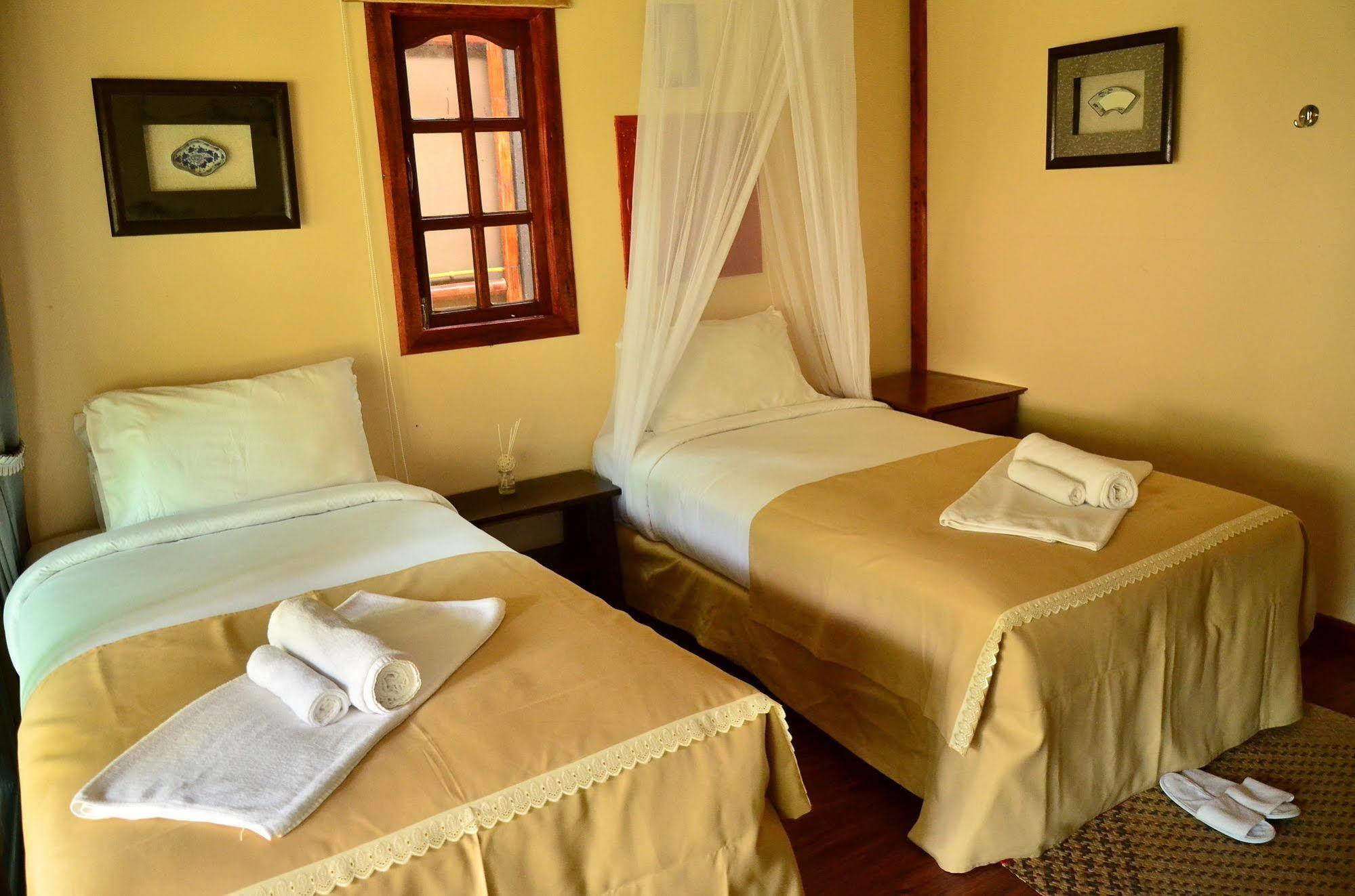 Longbeach Villa Hotel