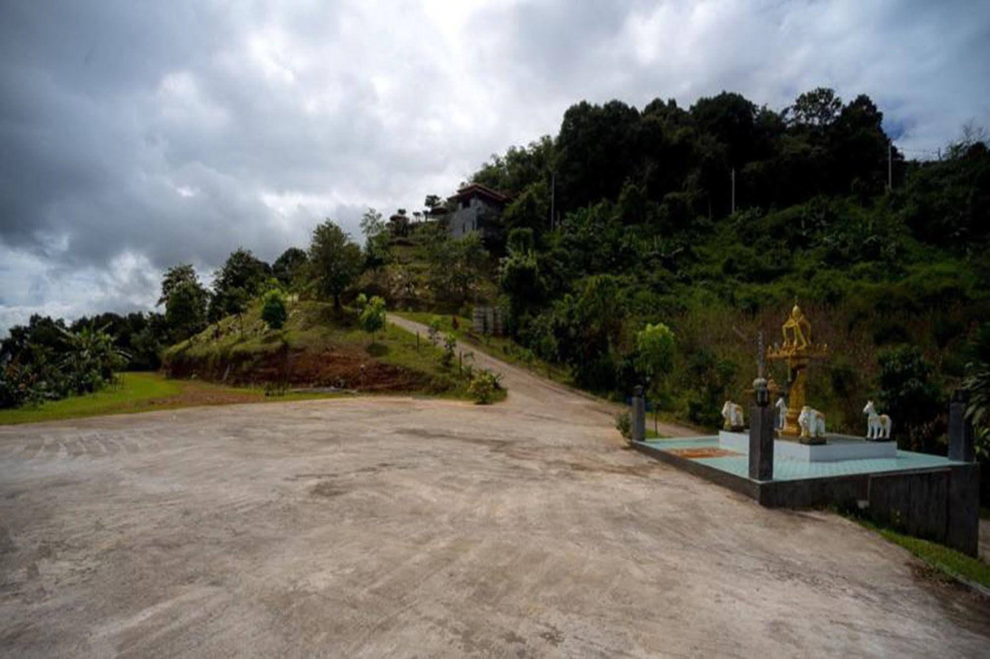 Phumektawan ภูเมฆตะวัน Hotel&restaurant Resort 2*
