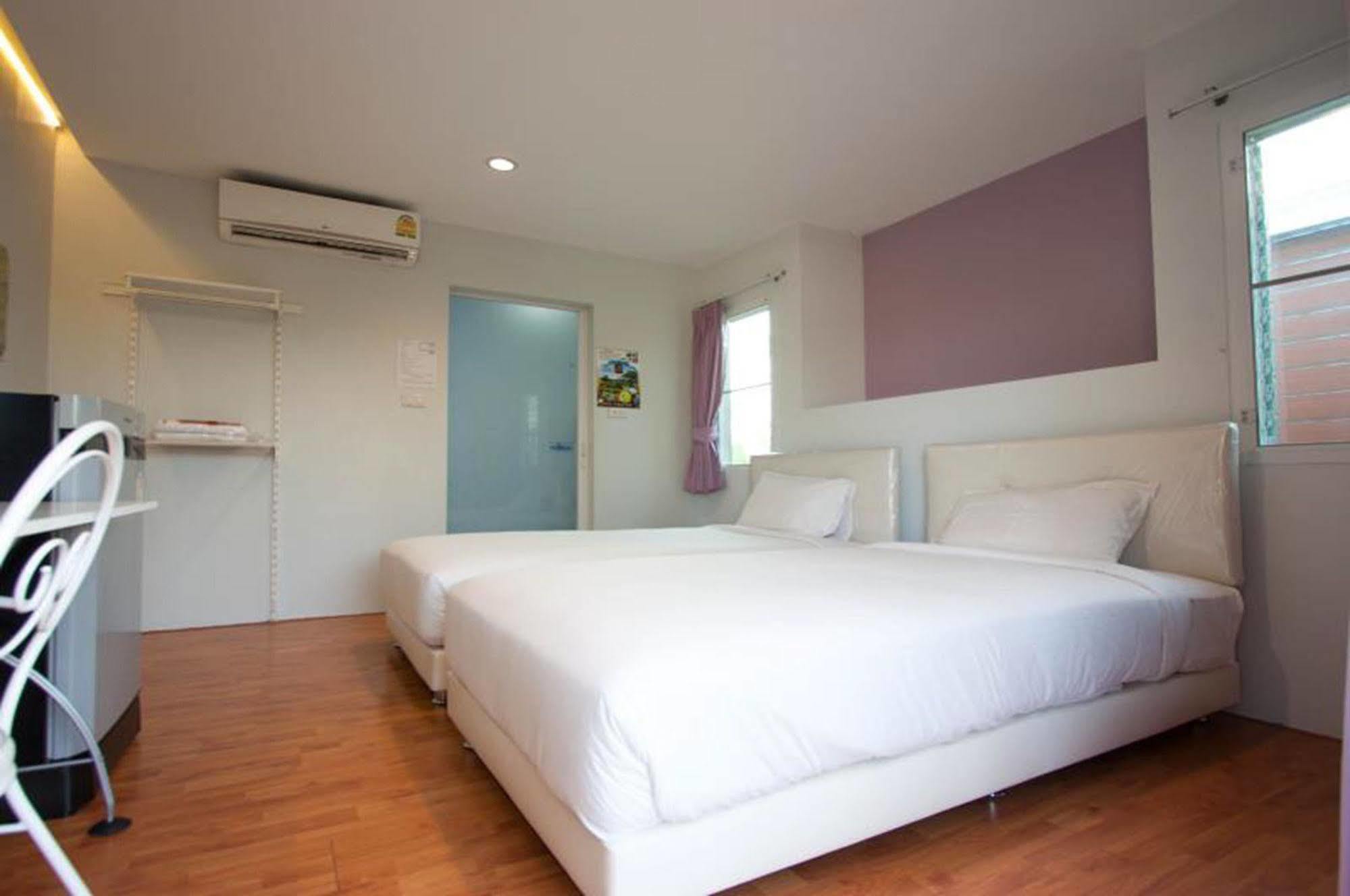 Baan Kula Roi Et Hotel Roi Et