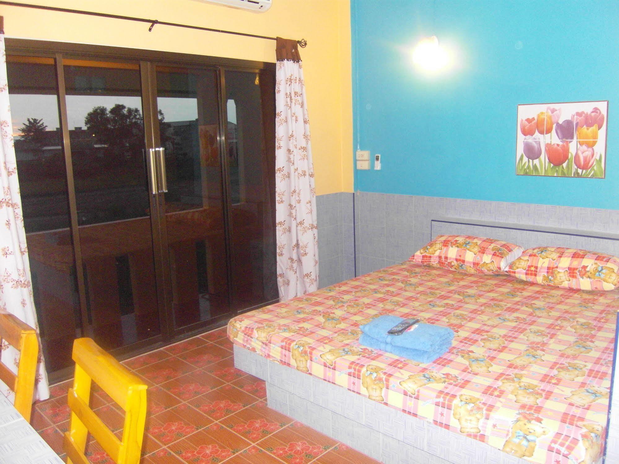 Guest house Ruengsrisiri